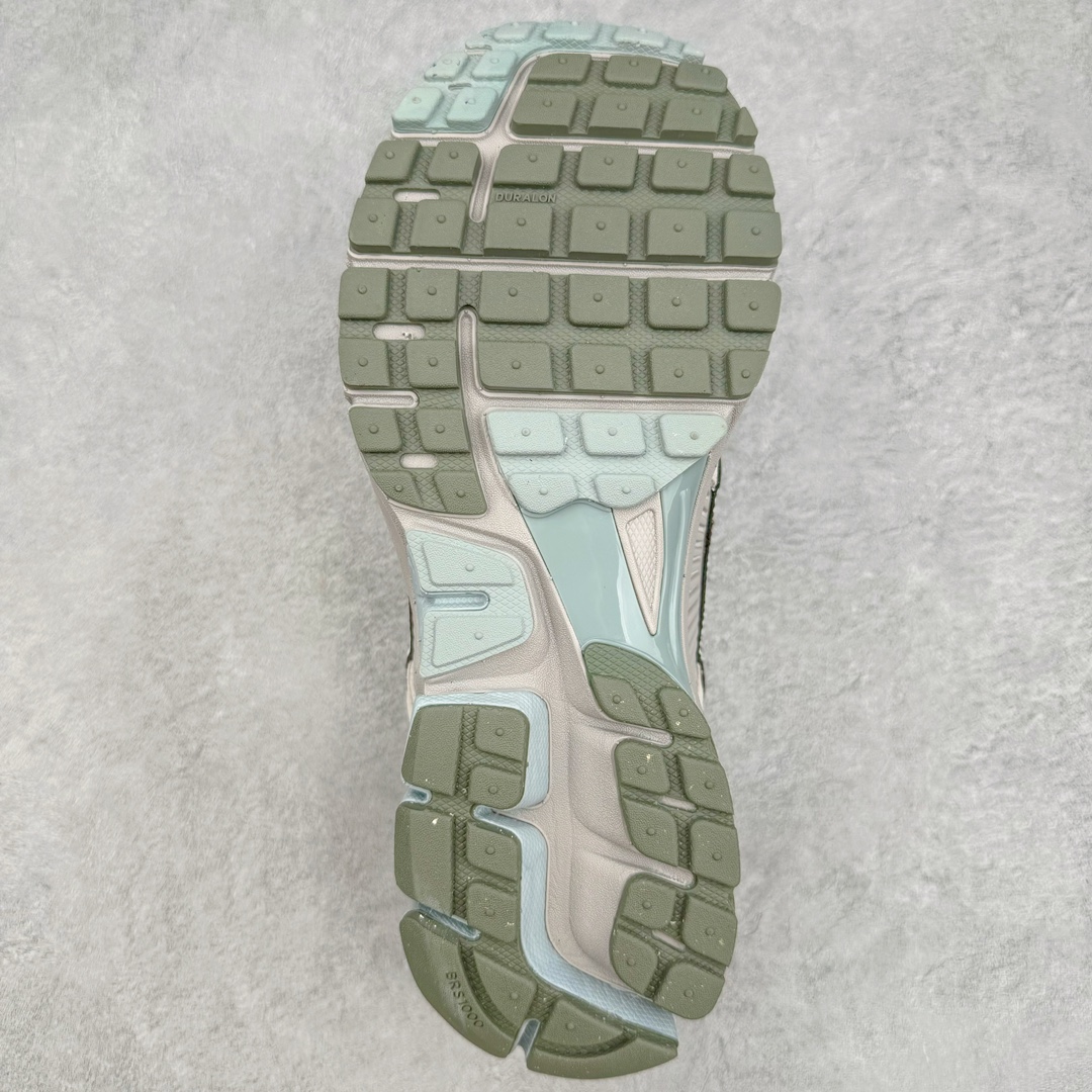 图片[9]-＃HP纯原 NK Air Zoom Vomero 5 经典复古潮流运动跑鞋 FZ3653-104 原装纸板楦头开发 独家私模八层组合大底 市场唯一正确版本 进口三文治网面 融蕴繁复设计风范和丰富层次感 缔造运动鞋佳选 助你轻松型出范 开辟独属于自己的路 鞋款采用多层设计 融入织物与合成材质 塑就本季出众鞋款 合成材质与织物组合鞋面 经久耐穿 后跟网眼拼接和透气孔设计 轻盈透气Zoom Air缓震配置提供出色回弹缓震性能 实现快速离地的出众脚感 巧糅科技感和低调设计 为鞋款注入反光细节 令你迈步间尽显闪耀魅力 结合中性色调 让你驾驭不同穿搭 打造非凡造型 尺码：36 36.5 37.5 38 38.5 39 40 40.5 41 42 42.5 43 44 44.5 45 46-选品中心