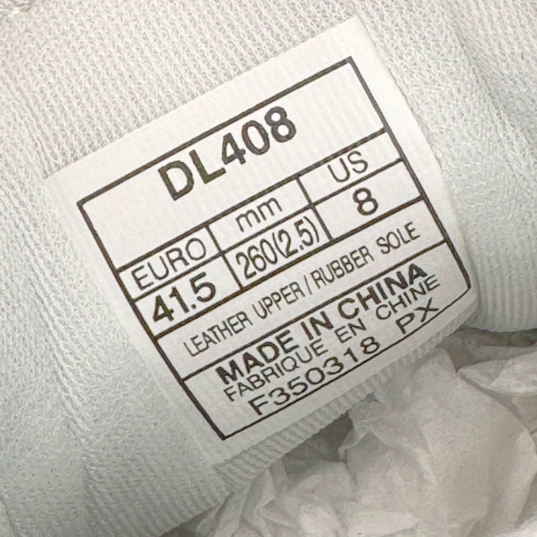 图片[14]-＃HK纯原 Asics Onitsuka Tiger MEXICO 66 亚瑟士鬼冢虎复古经典板鞋 市场最强版本 头层小羊皮加持 海外订单工厂出品 超成熟稳定的做工品控 原装全套纸板楦头开发 原汁原味 完美呈现版型 私模正确鞋底咬花纹路 一比一鞋头弧度高度鞋身弧度 绝不口嗨 细节品控鞋型随意秒杀市面 原档咬花纹路私模大底 一个单元有六个三角形 总体形拼接呈现花瓣状 官方四联吊牌 原装Ortholite轻量化鞋垫 原盒原配 质保卡 说明书 钢印防尘纸 纸板中底带钢印 乳胶组合鞋垫 支持全方位的对比专柜 产品从款式颜色造型上体现出追求舒适和细节的完美 鞋类更是推崇手工制作的严谨与完美 融舒适性与可穿性的设计风格 注重细节的完美和别致魅力 既保持稳重 又不失轻松的时尚感 尺码：36 37 37.5 38 39 39.5 40 40.5 41.5 42 42.5 43.5 44 45 46-选品中心