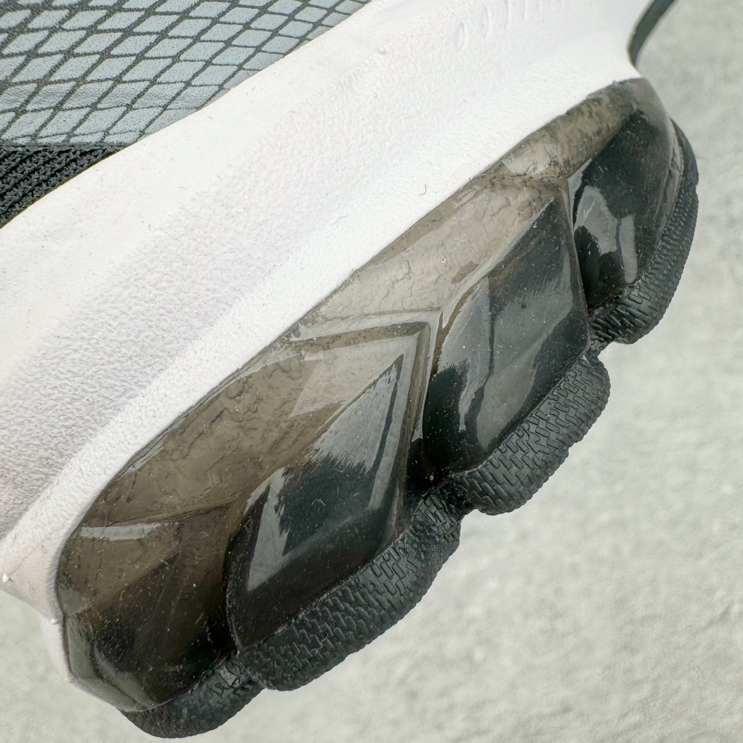 图片[11]-ASICS GT-1000 12 TR 亚瑟士运动休闲跑步鞋 时尚经典 缓震舒适 彩色 透气防滑耐磨 休闲百搭 2024夏季新款训练鞋跑鞋 鞋款采用网眼鞋面 提供良好的透气性 鞋面上的GORE-TEX隐形镶面可防止雨雪参湿鞋内 flytefoam中底材料 轻量和缓震并举 后跟gel胶设计 持续提供缓冲足感 让整体外观更加简洁流畅 尺码：36 37 37.5 38 39 39.5 40 40.5 41.5 42 42.5 43.5 44 44.5 45-选品中心