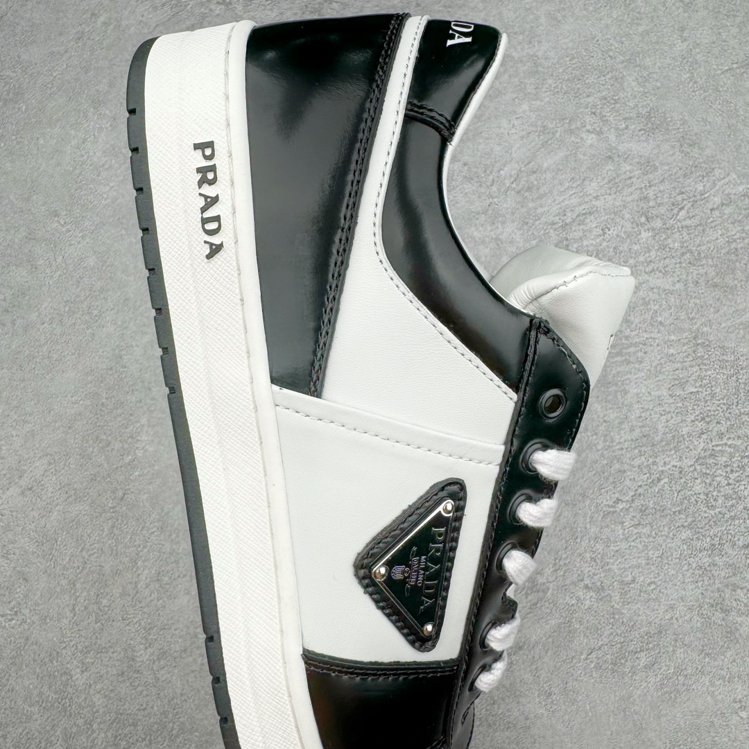 图片[6]-＃LJ渠道版 Prada Downtown 普拉达三角徽标舒适百搭时尚板鞋 男款 黑白熊猫 高端零售特供批次 购入原鞋一比一开发 进口原厂皮料 私模大底正确咬花 全套配件及包装物 市场最好批次 尺码：40 40.5 41 42 42.5 43 44 44.5 45-选品中心