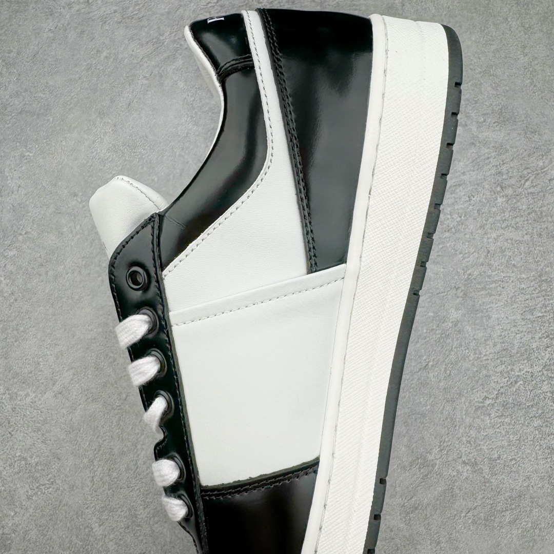 图片[7]-＃LJ渠道版 Prada Downtown 普拉达三角徽标舒适百搭时尚板鞋 男款 黑白熊猫 高端零售特供批次 购入原鞋一比一开发 进口原厂皮料 私模大底正确咬花 全套配件及包装物 市场最好批次 尺码：40 40.5 41 42 42.5 43 44 44.5 45-选品中心