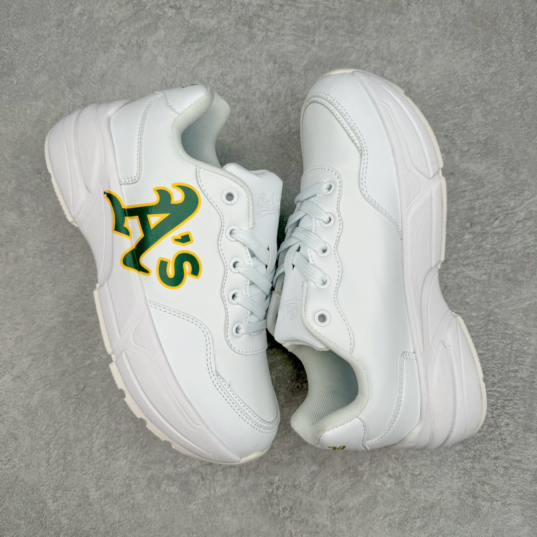 图片[3]-NY美国榄球洋基队New York Yankees x MLB Big Ball Chunky Mask Sandal 系列厚底老爹风魔术贴镂空休闲运动鞋 MLB以150多年传统的美国职业棒球大联盟为创作蓝本，韩流大热CHUCKY鞋款作基调，特意采用6cm加厚鞋底，并注入多个MLB独有的美式棒球文化的细节设计，打造出时尚外观，尽显独特而强烈的时尚格调。 MLB重新演译美国职业棒球大联盟中的术语「BIG BALL」，特意保留MLB标志性的NY Yankee、LA Dodgers、Boston Red Sox等多队知名棒球队Logo，以「Mega Logo」的形式展现在鞋面设计上。MLB老爹鞋具有耐用的柔软鞋面和厚实的弹性鞋垫，提供舒适的抓地力。与传统的老爹鞋不同，它看起来感觉很重，其实很舒适轻巧。采用的6cm高的鞋垫，也具有长腿效果。尺码：35 36 36.5 37.5 38 38.5 39 40 40.5 41 42 42.5 43 44 44.5 45-选品中心