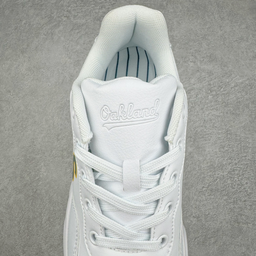 图片[5]-NY美国榄球洋基队New York Yankees x MLB Big Ball Chunky Mask Sandal 系列厚底老爹风魔术贴镂空休闲运动鞋 MLB以150多年传统的美国职业棒球大联盟为创作蓝本，韩流大热CHUCKY鞋款作基调，特意采用6cm加厚鞋底，并注入多个MLB独有的美式棒球文化的细节设计，打造出时尚外观，尽显独特而强烈的时尚格调。 MLB重新演译美国职业棒球大联盟中的术语「BIG BALL」，特意保留MLB标志性的NY Yankee、LA Dodgers、Boston Red Sox等多队知名棒球队Logo，以「Mega Logo」的形式展现在鞋面设计上。MLB老爹鞋具有耐用的柔软鞋面和厚实的弹性鞋垫，提供舒适的抓地力。与传统的老爹鞋不同，它看起来感觉很重，其实很舒适轻巧。采用的6cm高的鞋垫，也具有长腿效果。尺码：35 36 36.5 37.5 38 38.5 39 40 40.5 41 42 42.5 43 44 44.5 45-选品中心