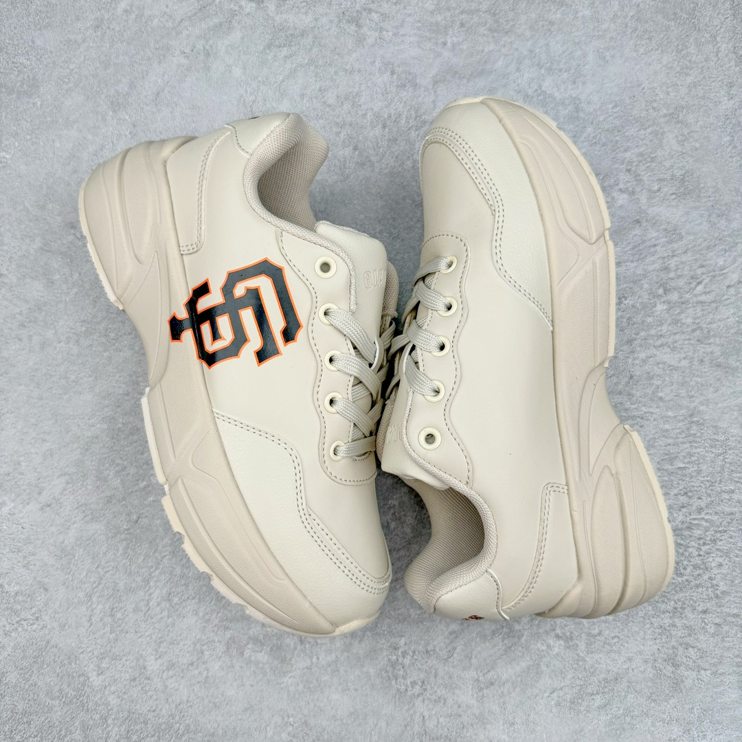 图片[3]-NY美国榄球洋基队New York Yankees x MLB Big Ball Chunky Mask Sandal 系列厚底老爹风魔术贴镂空休闲运动鞋 MLB以150多年传统的美国职业棒球大联盟为创作蓝本，韩流大热CHUCKY鞋款作基调，特意采用6cm加厚鞋底，并注入多个MLB独有的美式棒球文化的细节设计，打造出时尚外观，尽显独特而强烈的时尚格调。 MLB重新演译美国职业棒球大联盟中的术语「BIG BALL」，特意保留MLB标志性的NY Yankee、LA Dodgers、Boston Red Sox等多队知名棒球队Logo，以「Mega Logo」的形式展现在鞋面设计上。MLB老爹鞋具有耐用的柔软鞋面和厚实的弹性鞋垫，提供舒适的抓地力。与传统的老爹鞋不同，它看起来感觉很重，其实很舒适轻巧。采用的6cm高的鞋垫，也具有长腿效果。尺码：35 36 36.5 37.5 38 38.5 39 40 40.5 41 42 42.5 43 44 44.5 45-选品中心