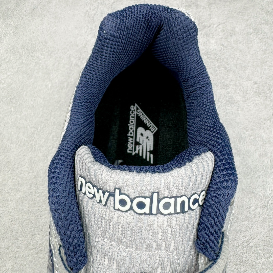 图片[10]-New Balance ML860 NB新百伦系列经典复古老爹风休闲运动慢跑鞋 860 是New Balance 著名的复古跑鞋型号，其heyday 需追溯至90 年代初期。最近，New Balance 回顾历史，以复兴860 为目标，推出这款经典跑鞋的全新升级版860 V2 ，而英国球鞋名所Footpatrol 也为这双新生款型打造一辑特别型录。新版本将N-ergy 与Acteva Lite 技术巧妙融合，其中前者可吸收冲击力，具优越减震性与弹性，而后者则使860 V2 保持轻巧、光滑的外观轮廓。球鞋采用开放式网眼制成，并附带恰到好处的金属饰面，亦为传统运动鞋带去更浓郁的现代气息。860 V2 在具备专业跑步鞋韧性的同时，也拥有围绕生活方式哲学而诞生的时髦感，不仅能够匹配日常风格，还适合用以塑造urban style，各位city boy 不要错过了。尺码：35 36 37 37.5 38 38.5 39.5 40 40.5 41 42 42.5 43 44-选品中心