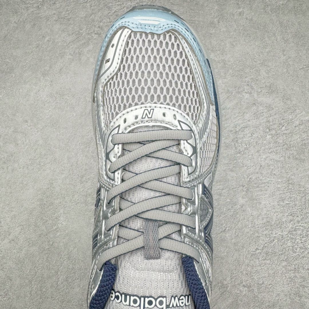 图片[4]-New Balance ML860 NB新百伦系列经典复古老爹风休闲运动慢跑鞋 860 是New Balance 著名的复古跑鞋型号，其heyday 需追溯至90 年代初期。最近，New Balance 回顾历史，以复兴860 为目标，推出这款经典跑鞋的全新升级版860 V2 ，而英国球鞋名所Footpatrol 也为这双新生款型打造一辑特别型录。新版本将N-ergy 与Acteva Lite 技术巧妙融合，其中前者可吸收冲击力，具优越减震性与弹性，而后者则使860 V2 保持轻巧、光滑的外观轮廓。球鞋采用开放式网眼制成，并附带恰到好处的金属饰面，亦为传统运动鞋带去更浓郁的现代气息。860 V2 在具备专业跑步鞋韧性的同时，也拥有围绕生活方式哲学而诞生的时髦感，不仅能够匹配日常风格，还适合用以塑造urban style，各位city boy 不要错过了。尺码：35 36 37 37.5 38 38.5 39.5 40 40.5 41 42 42.5 43 44-选品中心