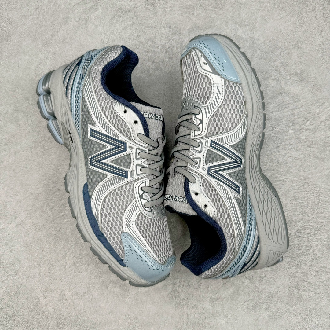 图片[3]-New Balance ML860 NB新百伦系列经典复古老爹风休闲运动慢跑鞋 860 是New Balance 著名的复古跑鞋型号，其heyday 需追溯至90 年代初期。最近，New Balance 回顾历史，以复兴860 为目标，推出这款经典跑鞋的全新升级版860 V2 ，而英国球鞋名所Footpatrol 也为这双新生款型打造一辑特别型录。新版本将N-ergy 与Acteva Lite 技术巧妙融合，其中前者可吸收冲击力，具优越减震性与弹性，而后者则使860 V2 保持轻巧、光滑的外观轮廓。球鞋采用开放式网眼制成，并附带恰到好处的金属饰面，亦为传统运动鞋带去更浓郁的现代气息。860 V2 在具备专业跑步鞋韧性的同时，也拥有围绕生活方式哲学而诞生的时髦感，不仅能够匹配日常风格，还适合用以塑造urban style，各位city boy 不要错过了。尺码：35 36 37 37.5 38 38.5 39.5 40 40.5 41 42 42.5 43 44-选品中心