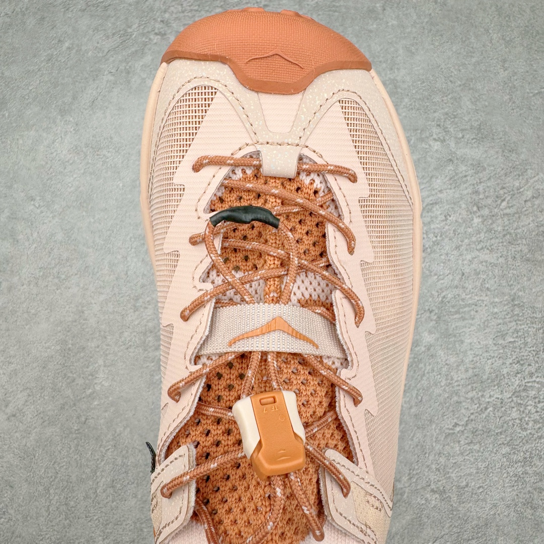 图片[4]-＃HK纯原 Hoka One One Hopara Sandals 霍帕拉系列水路两用溯溪涉水休闲户外露营凉鞋 作为先锋品牌的 HOKA ONE ONE总是以独特的方式 HOPARA是一款溯溪鞋 又名排水鞋 可长期用于涉水和溯溪 保护脚底和脚趾的安全和舒适 鞋面材料速干 透气 耐磨 鞋底防滑 耐磨 抓地能力强 出于安全考虑 设计要求较高-涉水溯溪过程中 水 泥沙 可以直接从鞋内大孔排出 细纹鞋底使在岩石上抓地能力强 避免打滑 而上路后 鞋面具有快干透气等优点 尺码：36 36.5 37.5 38 39 40 40.5 41 42 42.5 43 44 45-选品中心