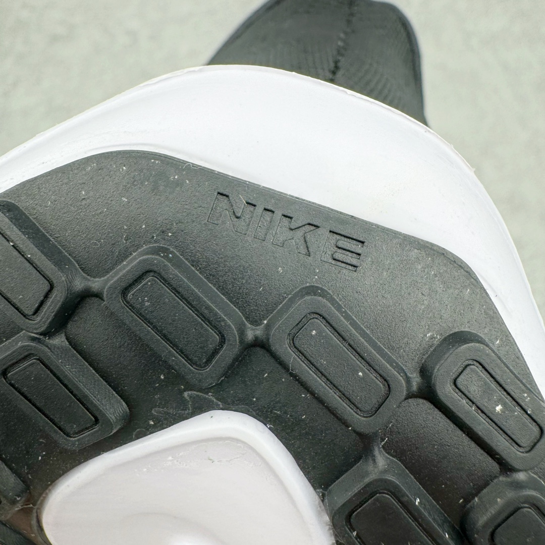 图片[12]-NK Zoom Pegasus 飞马41代马拉松系列网面透气缓震疾速跑鞋 拥有 Zoom Air 一如既往的稳定感和流畅感 鞋面采用工程网眼设计 为特定高热区域营造出色透气性 进一步增加鞋面的穿孔数量 让足部能够快速散热 中足搭配 Flywire 飞线 在高速运动时营造舒适稳定的贴合感 内置Zoon气垫加持 动力十足 货号：FQ0965-002 尺码：36 36.5 37.5 38 38.5 39 40 40.5 41 42 42.5 43 44 44.5 45-选品中心