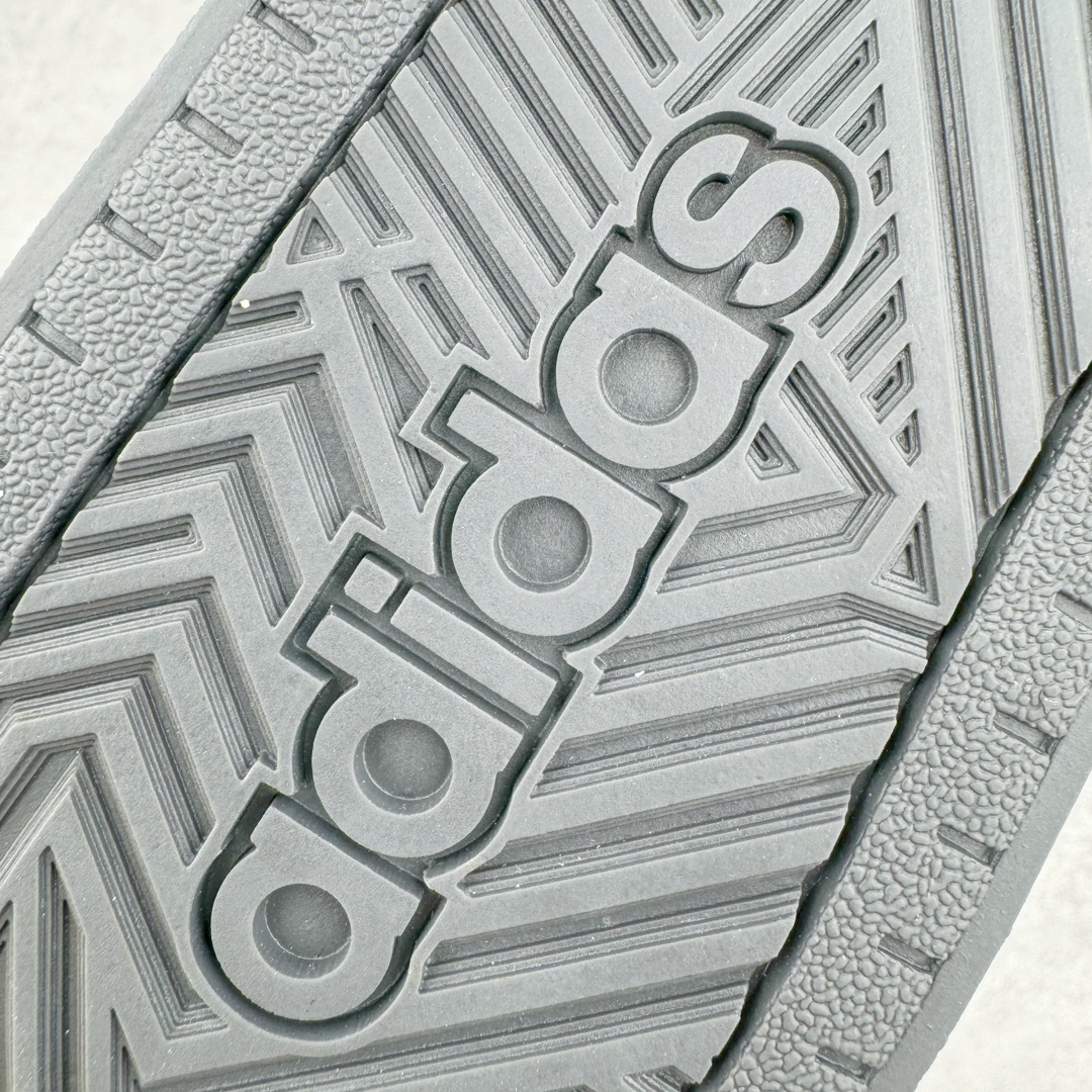 图片[16]-＃H11纯原 AD Labcourt 百搭休闲轻松舒适耐磨透气低帮板鞋 IF1655 FOG平替单品 鞋面使用了绒毛麂皮 鞋面和鞋底连接处使用了包边处理 看起来更加精致有型 内里也使用了光滑的优质皮革 鞋垫上的LOGO彰显品牌身份 鞋子后脚跟处的英文 ENDINEERED FOR THE STYLE OF FUTURE译为 为未来的风格而设计 尺码：36 36.5 37 38 38.5 39 40 40.5 41 42 42.5 43 44 44.5 45-选品中心