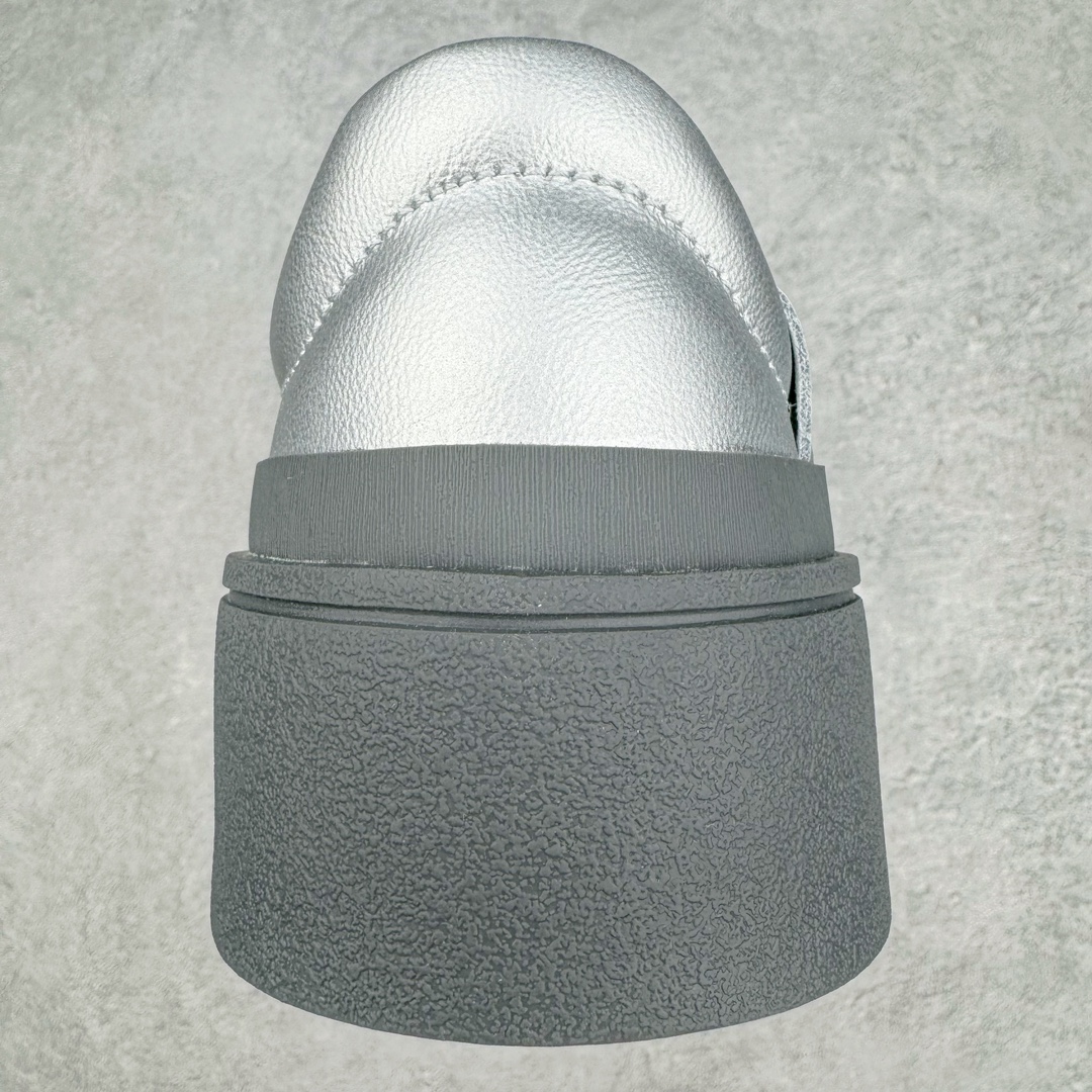 图片[8]-＃H11纯原 AD Labcourt 百搭休闲轻松舒适耐磨透气低帮板鞋 IF1655 FOG平替单品 鞋面使用了绒毛麂皮 鞋面和鞋底连接处使用了包边处理 看起来更加精致有型 内里也使用了光滑的优质皮革 鞋垫上的LOGO彰显品牌身份 鞋子后脚跟处的英文 ENDINEERED FOR THE STYLE OF FUTURE译为 为未来的风格而设计 尺码：36 36.5 37 38 38.5 39 40 40.5 41 42 42.5 43 44 44.5 45-选品中心