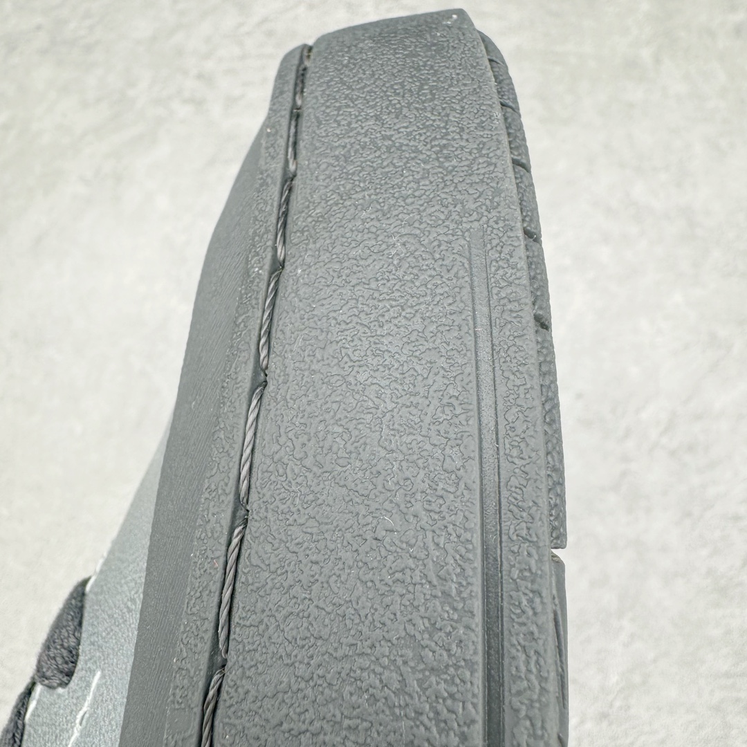 图片[14]-＃H11纯原 AD Labcourt 百搭休闲轻松舒适耐磨透气低帮板鞋 IF1655 FOG平替单品 鞋面使用了绒毛麂皮 鞋面和鞋底连接处使用了包边处理 看起来更加精致有型 内里也使用了光滑的优质皮革 鞋垫上的LOGO彰显品牌身份 鞋子后脚跟处的英文 ENDINEERED FOR THE STYLE OF FUTURE译为 为未来的风格而设计 尺码：36 36.5 37 38 38.5 39 40 40.5 41 42 42.5 43 44 44.5 45-选品中心