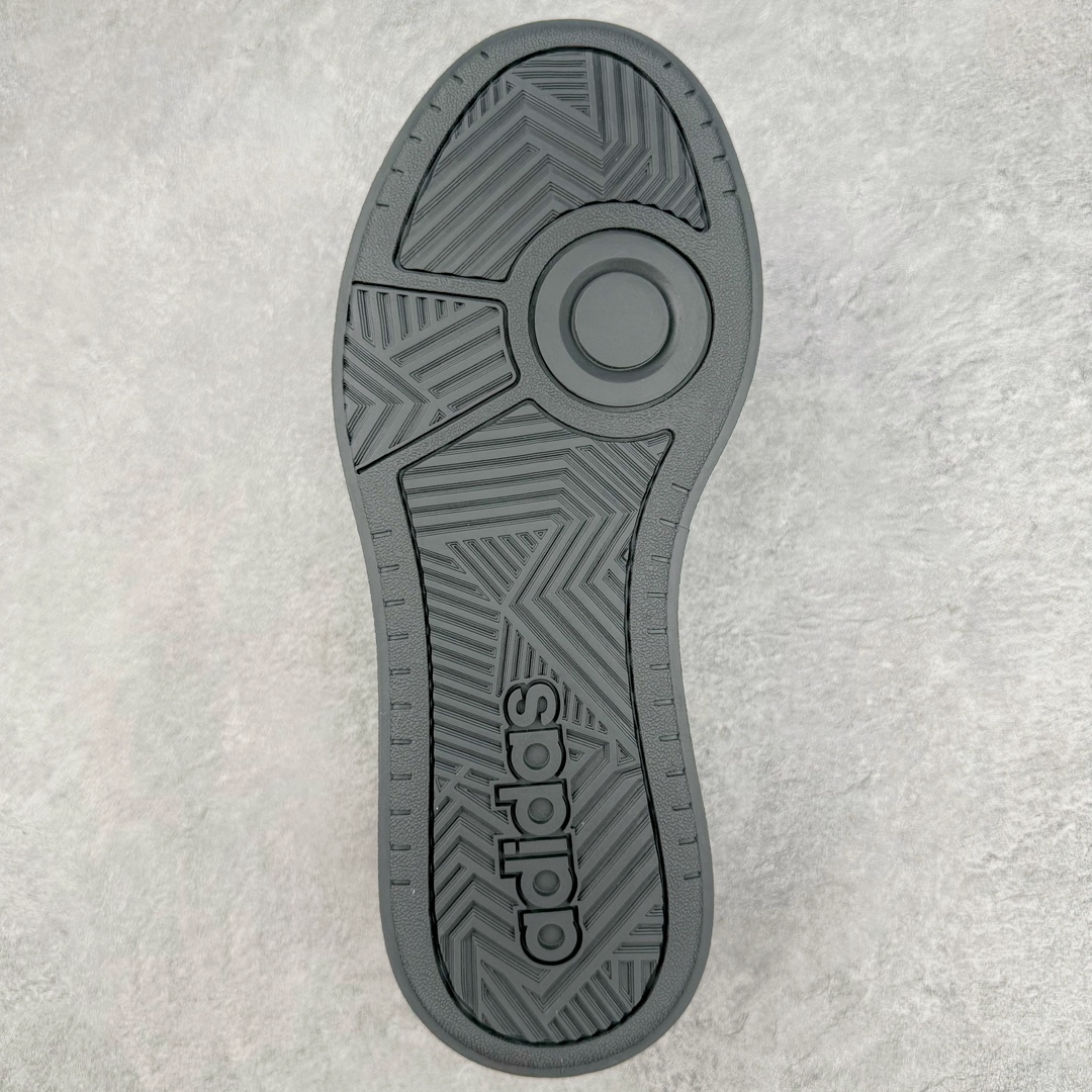 图片[9]-＃H11纯原 AD Labcourt 百搭休闲轻松舒适耐磨透气低帮板鞋 IF1655 FOG平替单品 鞋面使用了绒毛麂皮 鞋面和鞋底连接处使用了包边处理 看起来更加精致有型 内里也使用了光滑的优质皮革 鞋垫上的LOGO彰显品牌身份 鞋子后脚跟处的英文 ENDINEERED FOR THE STYLE OF FUTURE译为 为未来的风格而设计 尺码：36 36.5 37 38 38.5 39 40 40.5 41 42 42.5 43 44 44.5 45-选品中心