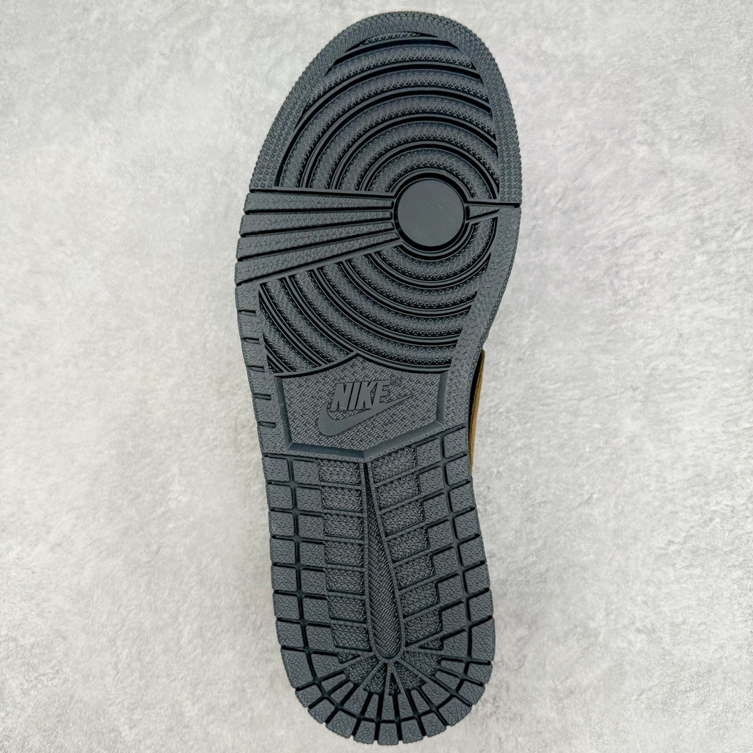 图片[9]-＃KZ神版莞产 Travis Scott x Air Jordan AJ1 Low OG SP TS联名11.0 黑棕倒钩低帮 DM7866-202 全系列配色 外贸特供批次 新配色不断更新开发 市场中端王者 全套原纸板楦头开发 确保原汁原味 完美呈现一代版型 一比一鞋头弧度高度鞋身弧度 此版本只针对中端市场 细节品控鞋型随意秒杀市面同价位 鞋型完美 不臃肿别扭 头层皮料加持 用料绝不含糊 进口玻璃冲刀皮料裁剪零毛边 电脑针车工艺 超高鞋面清洁度 最高QC检验标准 控制溢胶瑕疵 原盒原配 飞翼3D高频深度立体 工艺方面大到整体鞋型 漏斗收腰 底线拉帮 LOGO立体程度 小到针眼排布 载片对称 冲孔效果 鞋标规范 鞋垫背胶等等 无一不是口碑收割 每双都是一个回头客 尺码：36 36.5 37.5 38 38.5 39 40 40.5 41 42 42.5 43 44 44.5 45 46 47.5-选品中心