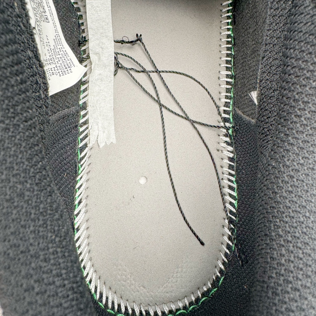 图片[11]-＃KZ神版莞产 Travis Scott x Air Jordan AJ1 Low OG SP TS联名11.0 黑棕倒钩低帮 DM7866-202 全系列配色 外贸特供批次 新配色不断更新开发 市场中端王者 全套原纸板楦头开发 确保原汁原味 完美呈现一代版型 一比一鞋头弧度高度鞋身弧度 此版本只针对中端市场 细节品控鞋型随意秒杀市面同价位 鞋型完美 不臃肿别扭 头层皮料加持 用料绝不含糊 进口玻璃冲刀皮料裁剪零毛边 电脑针车工艺 超高鞋面清洁度 最高QC检验标准 控制溢胶瑕疵 原盒原配 飞翼3D高频深度立体 工艺方面大到整体鞋型 漏斗收腰 底线拉帮 LOGO立体程度 小到针眼排布 载片对称 冲孔效果 鞋标规范 鞋垫背胶等等 无一不是口碑收割 每双都是一个回头客 尺码：36 36.5 37.5 38 38.5 39 40 40.5 41 42 42.5 43 44 44.5 45 46 47.5-选品中心