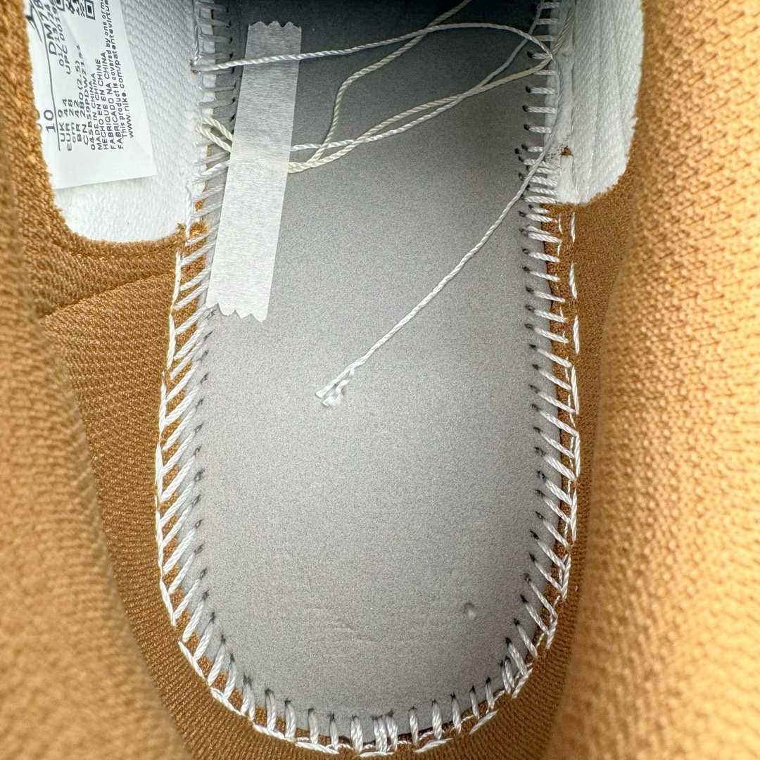 图片[17]-＃KZ神版莞产 Travis Scott x Air Jordan AJ1 Low OG SP TS联名10.0 白粉小麦黄倒钩低帮 DM7866-106 全系列配色 外贸特供批次 新配色不断更新开发 市场中端王者 全套原纸板楦头开发 确保原汁原味 完美呈现一代版型 一比一鞋头弧度高度鞋身弧度 此版本只针对中端市场 细节品控鞋型随意秒杀市面同价位 鞋型完美 不臃肿别扭 头层皮料加持 用料绝不含糊 进口玻璃冲刀皮料裁剪零毛边 电脑针车工艺 超高鞋面清洁度 最高QC检验标准 控制溢胶瑕疵 原盒原配 飞翼3D高频深度立体 工艺方面大到整体鞋型 漏斗收腰 底线拉帮 LOGO立体程度 小到针眼排布 载片对称 冲孔效果 鞋标规范 鞋垫背胶等等 无一不是口碑收割 每双都是一个回头客 尺码：36 36.5 37.5 38 38.5 39 40 40.5 41 42 42.5 43 44 44.5 45 46 47.5-选品中心