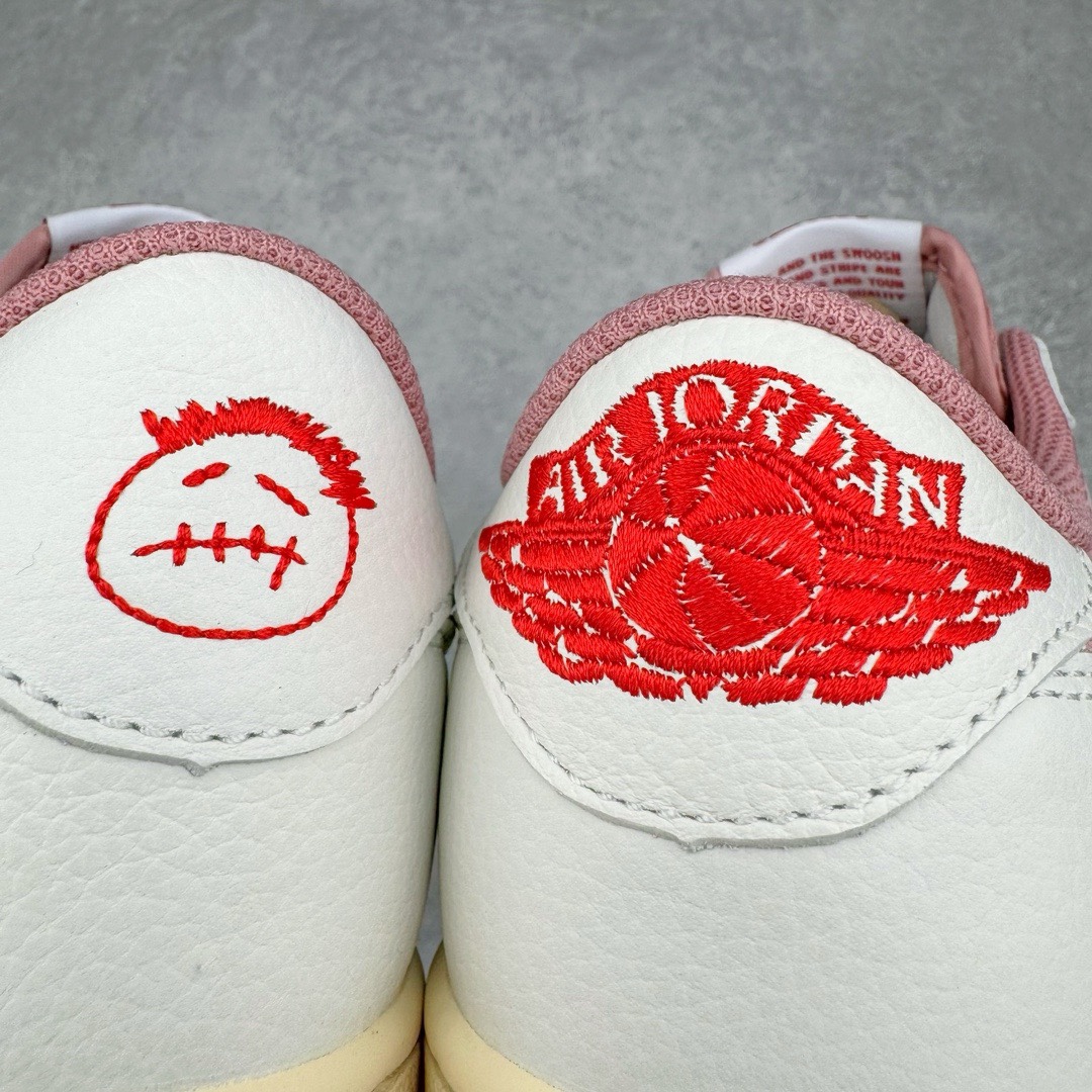 图片[14]-＃KZ神版莞产 Travis Scott x Air Jordan AJ1 Low OG SP TS联名9.0 白粉倒钩低帮 DM7866-600 全系列配色 外贸特供批次 新配色不断更新开发 市场中端王者 全套原纸板楦头开发 确保原汁原味 完美呈现一代版型 一比一鞋头弧度高度鞋身弧度 此版本只针对中端市场 细节品控鞋型随意秒杀市面同价位 鞋型完美 不臃肿别扭 头层皮料加持 用料绝不含糊 进口玻璃冲刀皮料裁剪零毛边 电脑针车工艺 超高鞋面清洁度 最高QC检验标准 控制溢胶瑕疵 原盒原配 飞翼3D高频深度立体 工艺方面大到整体鞋型 漏斗收腰 底线拉帮 LOGO立体程度 小到针眼排布 载片对称 冲孔效果 鞋标规范 鞋垫背胶等等 无一不是口碑收割 每双都是一个回头客 尺码：36 36.5 37.5 38 38.5 39 40 40.5 41 42 42.5 43 44 44.5 45 46 47.5-选品中心