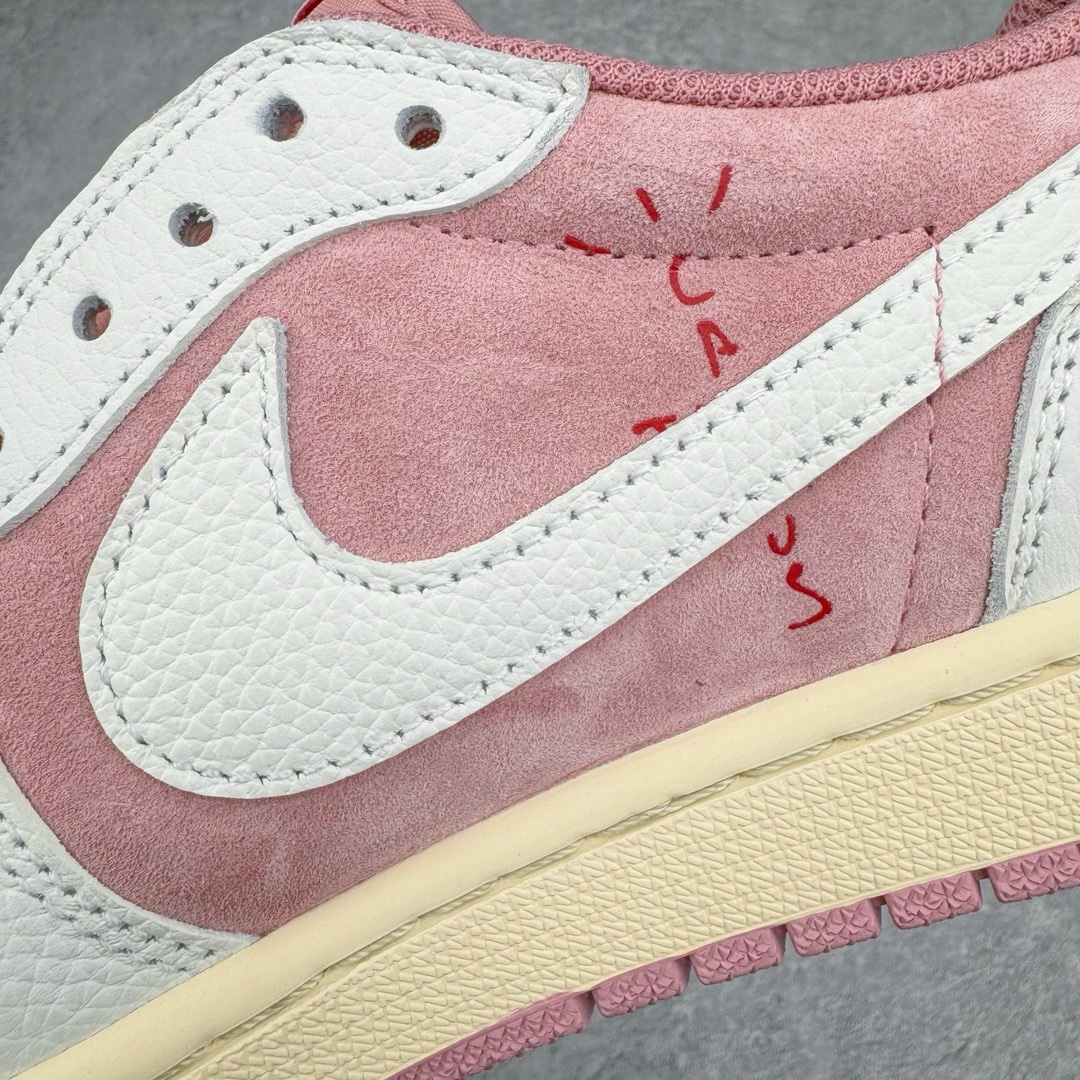 图片[17]-＃KZ神版莞产 Travis Scott x Air Jordan AJ1 Low OG SP TS联名9.0 白粉倒钩低帮 DM7866-600 全系列配色 外贸特供批次 新配色不断更新开发 市场中端王者 全套原纸板楦头开发 确保原汁原味 完美呈现一代版型 一比一鞋头弧度高度鞋身弧度 此版本只针对中端市场 细节品控鞋型随意秒杀市面同价位 鞋型完美 不臃肿别扭 头层皮料加持 用料绝不含糊 进口玻璃冲刀皮料裁剪零毛边 电脑针车工艺 超高鞋面清洁度 最高QC检验标准 控制溢胶瑕疵 原盒原配 飞翼3D高频深度立体 工艺方面大到整体鞋型 漏斗收腰 底线拉帮 LOGO立体程度 小到针眼排布 载片对称 冲孔效果 鞋标规范 鞋垫背胶等等 无一不是口碑收割 每双都是一个回头客 尺码：36 36.5 37.5 38 38.5 39 40 40.5 41 42 42.5 43 44 44.5 45 46 47.5-选品中心
