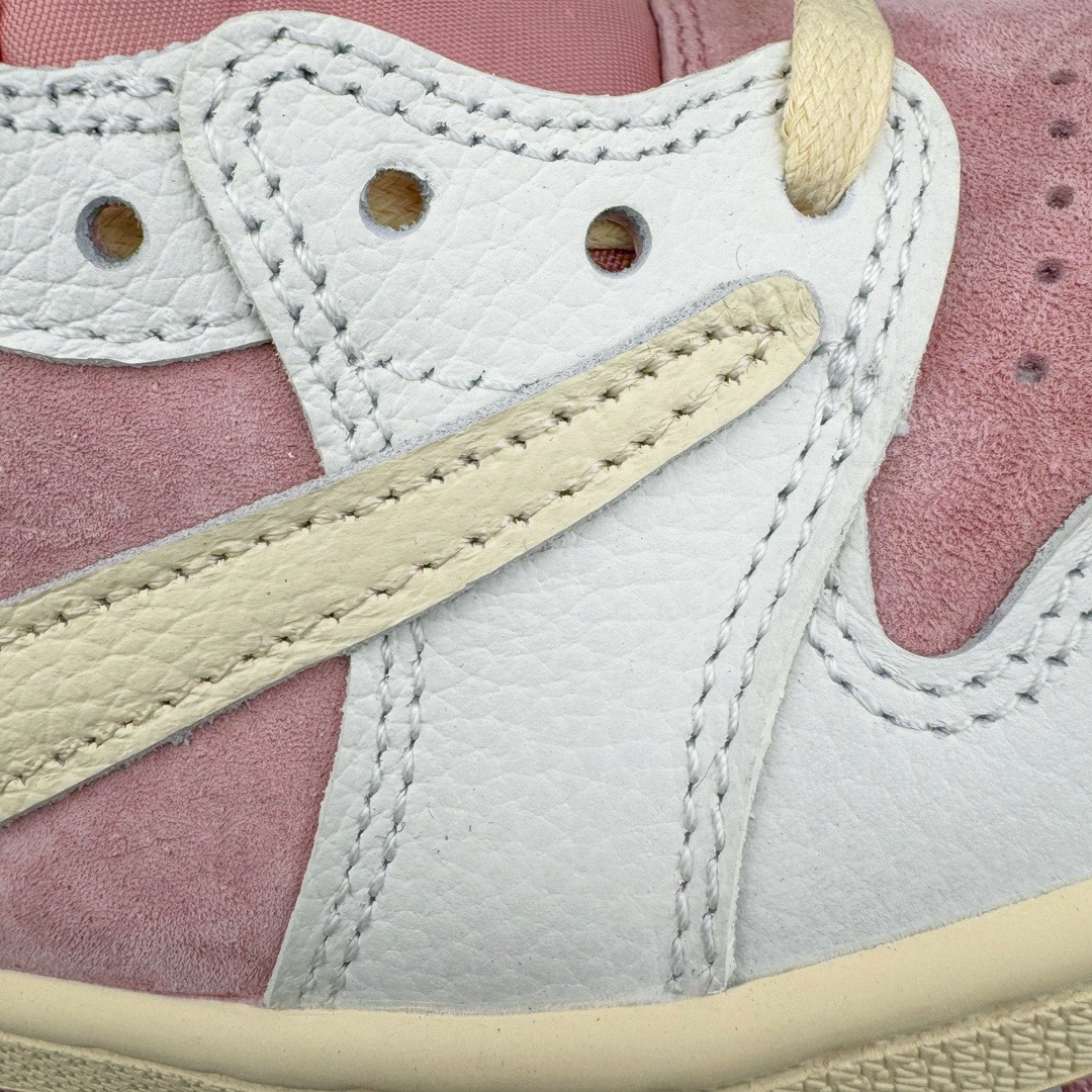 图片[13]-＃KZ神版莞产 Travis Scott x Air Jordan AJ1 Low OG SP TS联名9.0 白粉倒钩低帮 DM7866-600 全系列配色 外贸特供批次 新配色不断更新开发 市场中端王者 全套原纸板楦头开发 确保原汁原味 完美呈现一代版型 一比一鞋头弧度高度鞋身弧度 此版本只针对中端市场 细节品控鞋型随意秒杀市面同价位 鞋型完美 不臃肿别扭 头层皮料加持 用料绝不含糊 进口玻璃冲刀皮料裁剪零毛边 电脑针车工艺 超高鞋面清洁度 最高QC检验标准 控制溢胶瑕疵 原盒原配 飞翼3D高频深度立体 工艺方面大到整体鞋型 漏斗收腰 底线拉帮 LOGO立体程度 小到针眼排布 载片对称 冲孔效果 鞋标规范 鞋垫背胶等等 无一不是口碑收割 每双都是一个回头客 尺码：36 36.5 37.5 38 38.5 39 40 40.5 41 42 42.5 43 44 44.5 45 46 47.5-选品中心