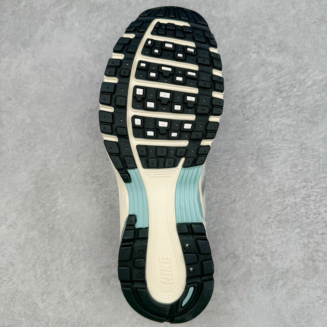 图片[9]-＃HP纯原 NK P-6000 系列低帮复古老爹风休闲运动舒适慢跑鞋 白银 FN7509-029 购入原鞋原装纸板楦头开发 独家私模四层组合大底 市场唯一正确版本 良心定价 新配色陆续出货 进口三文治网面 融合 Pegasus 过往运动鞋设计 助力 21 世纪早期跑步运动跃升时尚新高度 采用透气网眼布、运动风格线条和耐穿覆面 兼具吸睛外观和舒适感受 中底泡绵以田径赛道为灵感 打造厚实设计 缔造出众缓震性能 尺码：36 36.5 37.5 38 38.5 39 40 40.5 41 42 42.5 43 44 44.5 45 46-选品中心