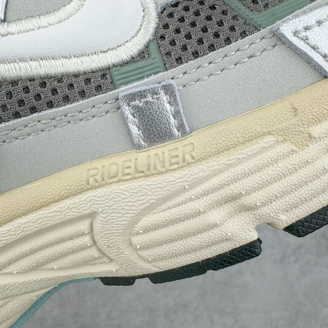 图片[19]-＃HP纯原 NK P-6000 系列低帮复古老爹风休闲运动舒适慢跑鞋 白银 FN7509-029 购入原鞋原装纸板楦头开发 独家私模四层组合大底 市场唯一正确版本 良心定价 新配色陆续出货 进口三文治网面 融合 Pegasus 过往运动鞋设计 助力 21 世纪早期跑步运动跃升时尚新高度 采用透气网眼布、运动风格线条和耐穿覆面 兼具吸睛外观和舒适感受 中底泡绵以田径赛道为灵感 打造厚实设计 缔造出众缓震性能 尺码：36 36.5 37.5 38 38.5 39 40 40.5 41 42 42.5 43 44 44.5 45 46-选品中心