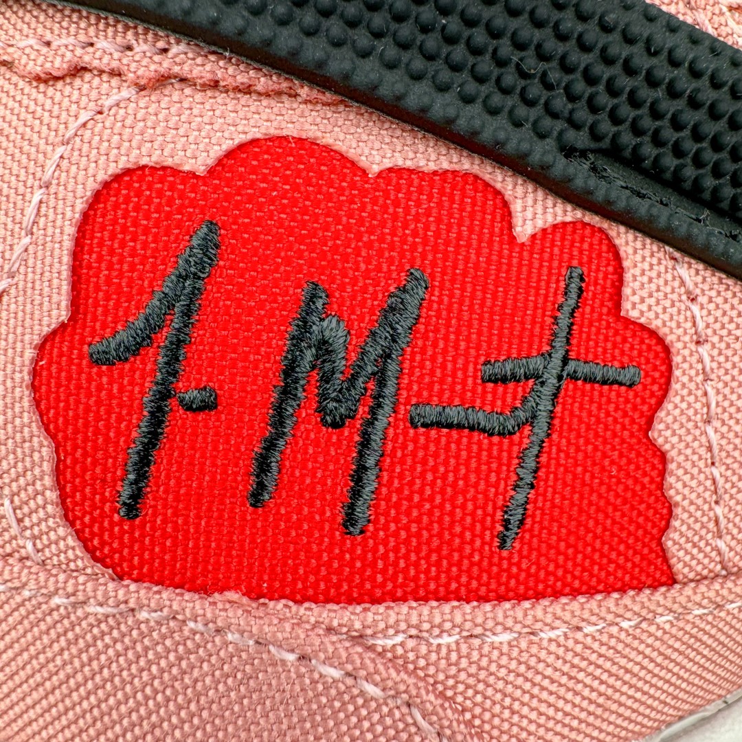 图片[19]-＃灭世 NK Ja 1 莫兰特一代实战篮球鞋 红黑白 FV1288-600 实战属性直接拉满 实战天花板上限再度提升 实战亲测-性能体验吊打国产同价位鞋款 增配前掌ZOOM TURBO➕抗扭片➕后掌马蹄ZOOM气垫（正品仅配置前掌长方形zoom气垫）采用科比4代鞋楦以及龙骨数据打造 小科4实至名归（完美解决正品压脚趾问题）鞋身➕鞋头增配高频补强层 提升鞋头以及脚踝支撑性 鞋垫采用科比4代元年高弹缓震垫材质-磨合一场直接贴合脚型 外底加厚2mm 升级止滑配方 磨合一次 抓地原地起飞 最强莫兰特一代有且只在灭世纯原（支持市场任意货品正面PK）真材实料 肉眼可见 革新升级绝非空穴来风 灭世纯原内外兼修 用态度诠释最强实战货品 缓震配置独家革新 实战属性直接拉满 实战天花板上限再度提升 实战亲测-性能体验吊打国产同价位鞋款 增配前掌ZOOM TURBO➕抗扭片➕后掌马蹄ZOOM气垫（正品仅配置前掌长方形zoom气垫）采用科比4代鞋楦以及龙骨数据打造 小科4实至名归（完美解决正品压脚趾问题）鞋身➕鞋头增配高频补强层 提升鞋头以及脚踝支撑性 鞋垫采用科比4代元年高弹缓震垫材质-磨合一场直接贴合脚型 外底加厚2mm 升级止滑配方 磨合一次 抓地原地起飞 最强莫兰特一代有且只在灭世纯原（支持市场任意货品正面PK）真材实料 肉眼可见 革新升级绝非空穴来风 灭世纯原内外兼修 用态度诠释最强实战货品 尺码：39 40 40.5 41 42 42.5 43 44 44.5 45 46-选品中心