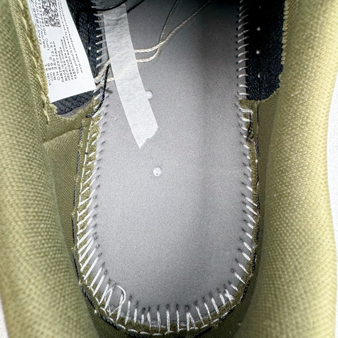 图片[14]-＃DT同源福利回馈 Travis Scott x Air Jordan AJ1 Low OG SP TS联名倒钩8.0低帮 白橄榄绿 DM7866-200 头层皮料加持 DT同源全套原纸板楦头开发 确保原汁原味 完美呈现倒钩版型 原档案转印油墨一体 一码一磨具拒绝假半码 此版本只针对中端市场 皮料材质有所更替 其他数据细节工艺流程均保持一致 绝不口嗨 原盒原配 外盒透明胶套 内侧字体 工整带凹凸感 原厂拉帮工艺 针距密度一致 后跟弧度收口自然不对折 极致一眼正品既视感 进口玻璃冲刀皮料裁剪零毛边 承诺百分百一致原鞋 全鞋电脑针车工艺 进口港宝加持 后跟自然饱满 全鞋荧光划线卡点 追求极致完美 每一双都是工艺品 多重QC质检 超越公司货的品控标准 尺码：36 36.5 37.5 38 38.5 39 40 40.5 41 42 42.5 43 44 44.5 45 46 47.5-选品中心