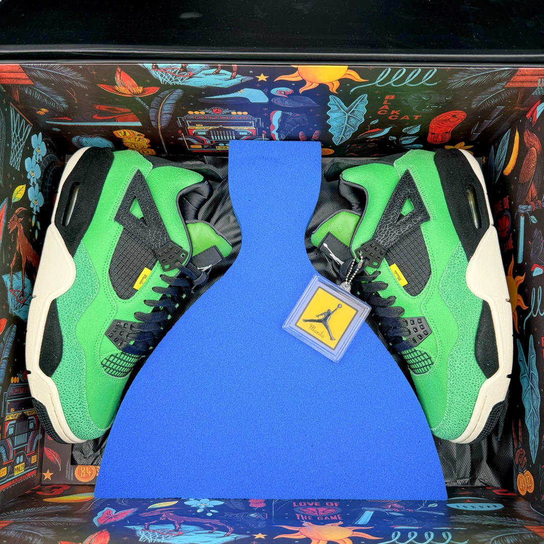 图片[11]-＃GX Air Jordan AJ4 Retro \\\”Manila\\\” 马尼拉绿色 AJ-965234 圈内最强四代 独家外贸特供尺码含 45.5 49.5 50.5 耗时半年巨作 全套原纸板楦头开发 原厂特供皮料加持 确保原汁原味 完美呈现四代版型 一比一鞋头弧度高度鞋身弧度 数据细节工艺流程均保持原鞋一致 原厂TPU网格鞋带扣 正确内里网布 菱角分明不变形无多余毛边 柔软性质感一致于原鞋 市场唯一原厂鞋扣模具 背面可见隐藏注塑口 原厂织唛标 原厂飞人电绣工艺 尾指中部跳三针 独家绑鞋带手法 印刷中底布 四线拉帮 米色美纹纸贴合固定 进口港宝加持 后跟自然饱满 全鞋荧光划线卡点 追求极致完美 每一双都是工艺品 多重QC质检 超越公司货的品控标准 实实在在的免检产品 注意原盒需要报货备注价格100元 损坏不退 尺码：40 40.5 41 42 42.5 43 44 44.5 45 45.5 46 47.5 48.5 49.5 50.5-选品中心