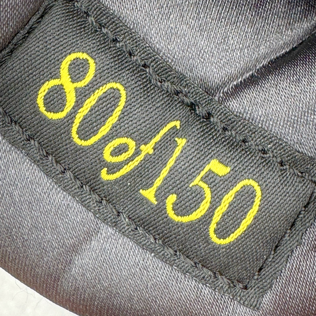 图片[25]-＃GX Air Jordan AJ4 Retro \\\”Manila\\\” 马尼拉绿色 AJ-965234 圈内最强四代 独家外贸特供尺码含 45.5 49.5 50.5 耗时半年巨作 全套原纸板楦头开发 原厂特供皮料加持 确保原汁原味 完美呈现四代版型 一比一鞋头弧度高度鞋身弧度 数据细节工艺流程均保持原鞋一致 原厂TPU网格鞋带扣 正确内里网布 菱角分明不变形无多余毛边 柔软性质感一致于原鞋 市场唯一原厂鞋扣模具 背面可见隐藏注塑口 原厂织唛标 原厂飞人电绣工艺 尾指中部跳三针 独家绑鞋带手法 印刷中底布 四线拉帮 米色美纹纸贴合固定 进口港宝加持 后跟自然饱满 全鞋荧光划线卡点 追求极致完美 每一双都是工艺品 多重QC质检 超越公司货的品控标准 实实在在的免检产品 注意原盒需要报货备注价格100元 损坏不退 尺码：40 40.5 41 42 42.5 43 44 44.5 45 45.5 46 47.5 48.5 49.5 50.5-选品中心