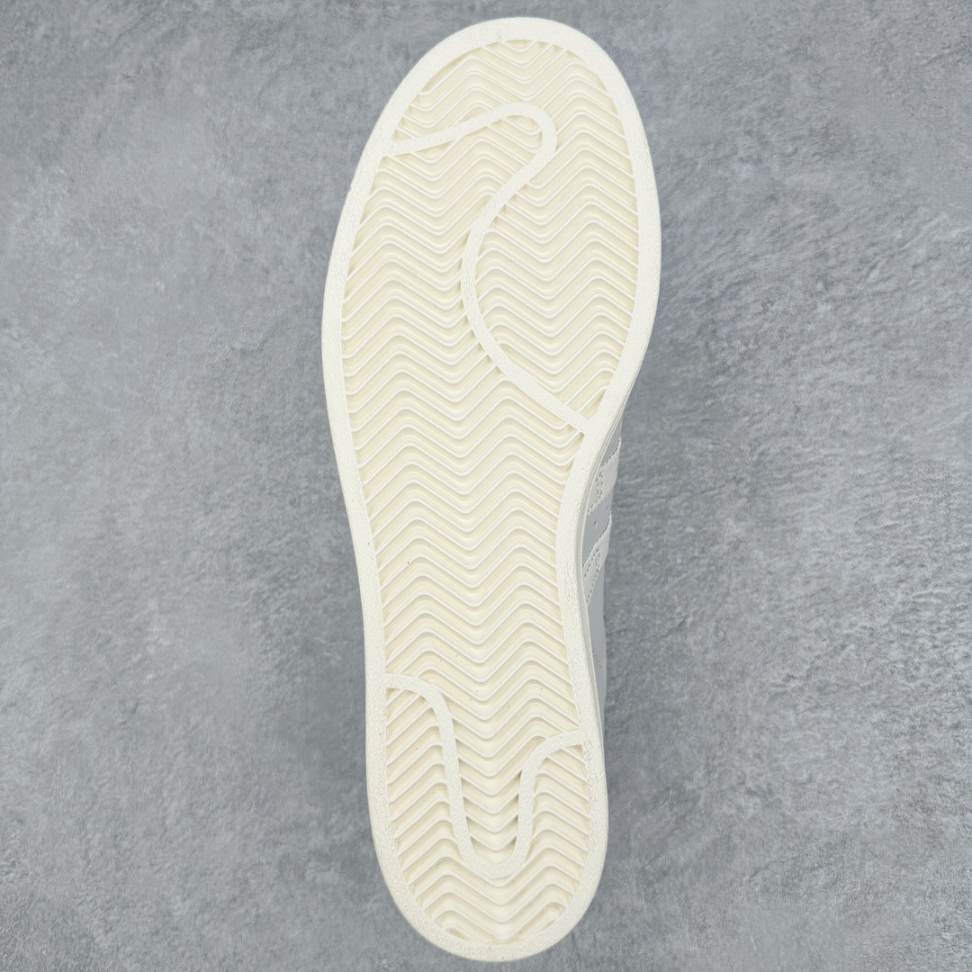 图片[9]-＃F版纯原 AD Originals Superstar 经典复古贝壳头板鞋 IF1804 诞生于1969年 是第一双将全皮面鞋 身与橡胶鞋头结合在一起的低帮篮球鞋 Superstar最开始 是作为高帮篮球鞋Pro Model的低帮版本而出现的 但因为其独特和醒目的橡胶鞋头造型而让大家熟知 被大家形象地称为\\\”shelltoe\\\”贝壳头 在70年代的美国职业篮球场上 接近3/4的NBA球员都将这双Superstar作为场上用鞋 80年代之后 经过不断的改良和发展 Superstar逐渐成为横跨时装、音乐、街头文化、休闲和运动等各大领域的时尚潮鞋 尺码：36 36.5 37 38 38.5 39 40 40.5 41 42 42.5 43 44 44.5 45-选品中心