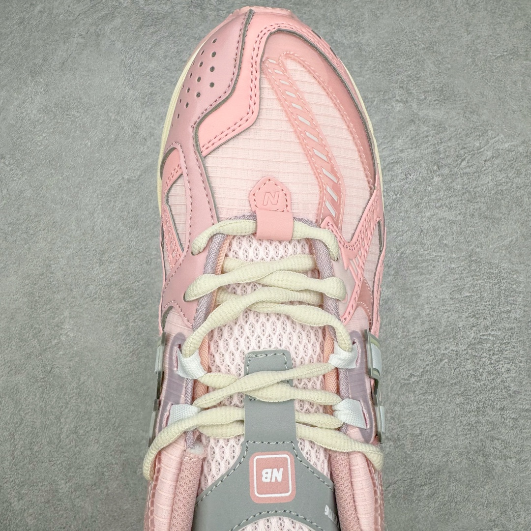 图片[4]-New Balance M1906R NB新百伦系列复古老爹风休闲运动慢跑鞋 采用轻质牛剖革拼接透气网眼衬垫织物鞋面材质 T-Beam大底提供足步弓支撑 保持步态稳定#后跟搭载外露缓震胶 鞋身整体以各种深浅不一的灰色覆盖 鞋头以淡蓝色调装饰，网眼衬垫通过不规律的色块实现做旧的美感 泛黄的鞋底更是进一步增添了复古气息 尺码：36 37 37.5 38 38.5 39.5 40 40.5 41.5 42 42.5 43 44 45-选品中心