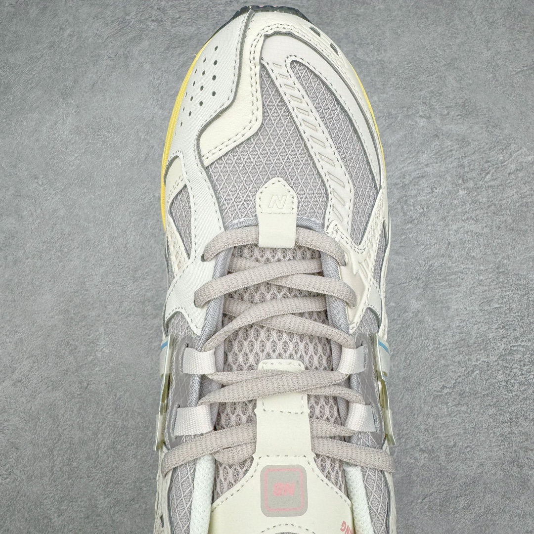 图片[4]-New Balance M1906R NB新百伦系列复古老爹风休闲运动慢跑鞋 采用轻质牛剖革拼接透气网眼衬垫织物鞋面材质 T-Beam大底提供足步弓支撑 保持步态稳定#后跟搭载外露缓震胶 鞋身整体以各种深浅不一的灰色覆盖 鞋头以淡蓝色调装饰，网眼衬垫通过不规律的色块实现做旧的美感 泛黄的鞋底更是进一步增添了复古气息 尺码：36 37 37.5 38 38.5 39.5 40 40.5 41.5 42 42.5 43 44 45-选品中心