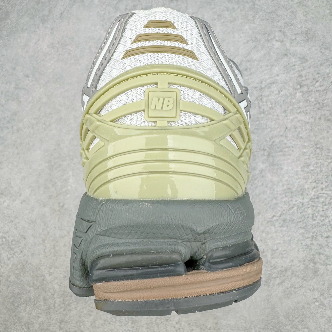 图片[8]-New Balance M1906R NB新百伦系列复古老爹风休闲运动慢跑鞋 采用轻质牛剖革拼接透气网眼衬垫织物鞋面材质 T-Beam大底提供足步弓支撑 保持步态稳定#后跟搭载外露缓震胶 鞋身整体以各种深浅不一的灰色覆盖 鞋头以淡蓝色调装饰，网眼衬垫通过不规律的色块实现做旧的美感 泛黄的鞋底更是进一步增添了复古气息 尺码：36 37 37.5 38 38.5 39.5 40 40.5 41.5 42 42.5 43 44 45-选品中心