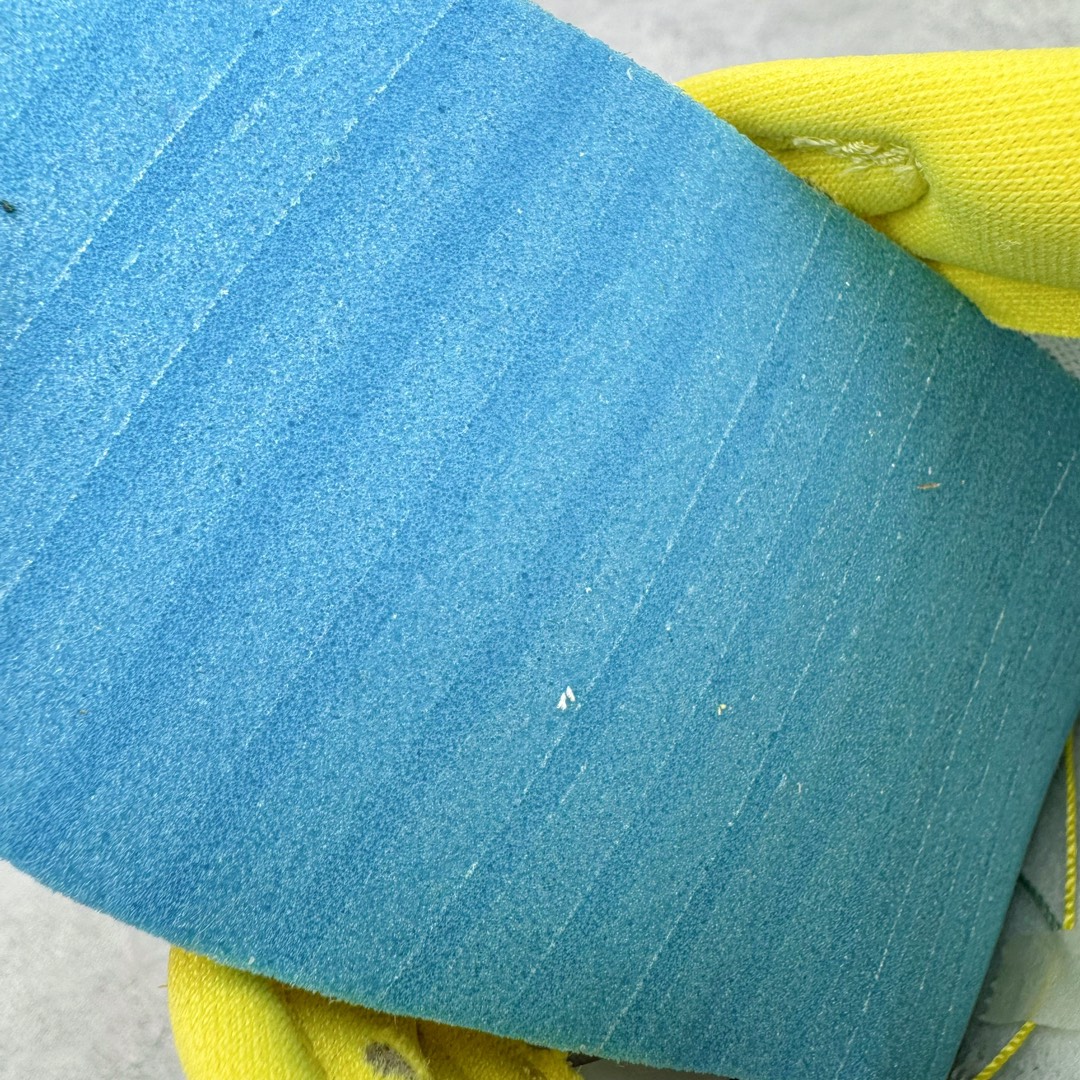 图片[17]-＃FK纯原 Travis Scott x Air Jordan AJ1 Low OG SP TS联名倒钩7.0低帮 黄蓝色 DZ4137-700 外贸高端零售特供批次 产品品控稳定性领先行业 各方面均可对飙L版 良心定价不杀猪 原厂全套原楦原纸板冲刀磨具开发 原厂皮料加持 原厂港宝加持定型后跟R度完美 同源原厂电绣 鬼脸飞翼针数密度立体效果一致 百分百一致原鞋 原厂拉帮工艺 针距密度一致 后跟弧度收口自然不对折 极致一眼正品既视感 进口玻璃冲刀皮料裁剪零毛边 全鞋电脑针车工艺 品控清洁度最高QC检验标准 免检产品 原厂订购鞋盒、鞋标、防尘纸、鞋撑、鞋带 追求极致的原厂味道 尺码：36 36.5 37.5 38 38.5 39 40 40.5 41 42 42.5 43 44 44.5 45 46 47.5 48.5-选品中心