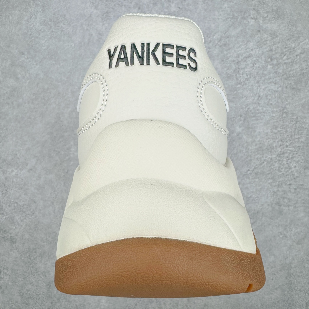 图片[8]-＃PB过验版 MLB Big Ball Chunky 复古印花老爹鞋系列低帮轻量增高厚底百搭休闲运动慢跑鞋 Korea韩国联名NY美国榄球纽约洋基队限定 目前可过轻松秒过各类鉴定 能操作的私聊 韩国代购专供 左脚内置NFC感应 区别市面贴纸假芯片 MLB专用菱形双针中底布 重点细节中底布带注胶孔 原厂NFC感应吊牌 支持鉴定 一个两位数 原盒原标 全套原楦原纸板原厂数据开发 中韩文保养标贴 绿色防霉片 平台代购专供 独家一比一RB+MD组合大底 高频后跟小人Logo精准对位立体饱满 正确网布加超迁鞋面 转印中底走线紧密 转印Logo工艺表层防刮不掉色 尺码：35 36 36.5 37.5 38 38.5 39 40 40.5 41 42 42.5 43 44 44.5 45-选品中心