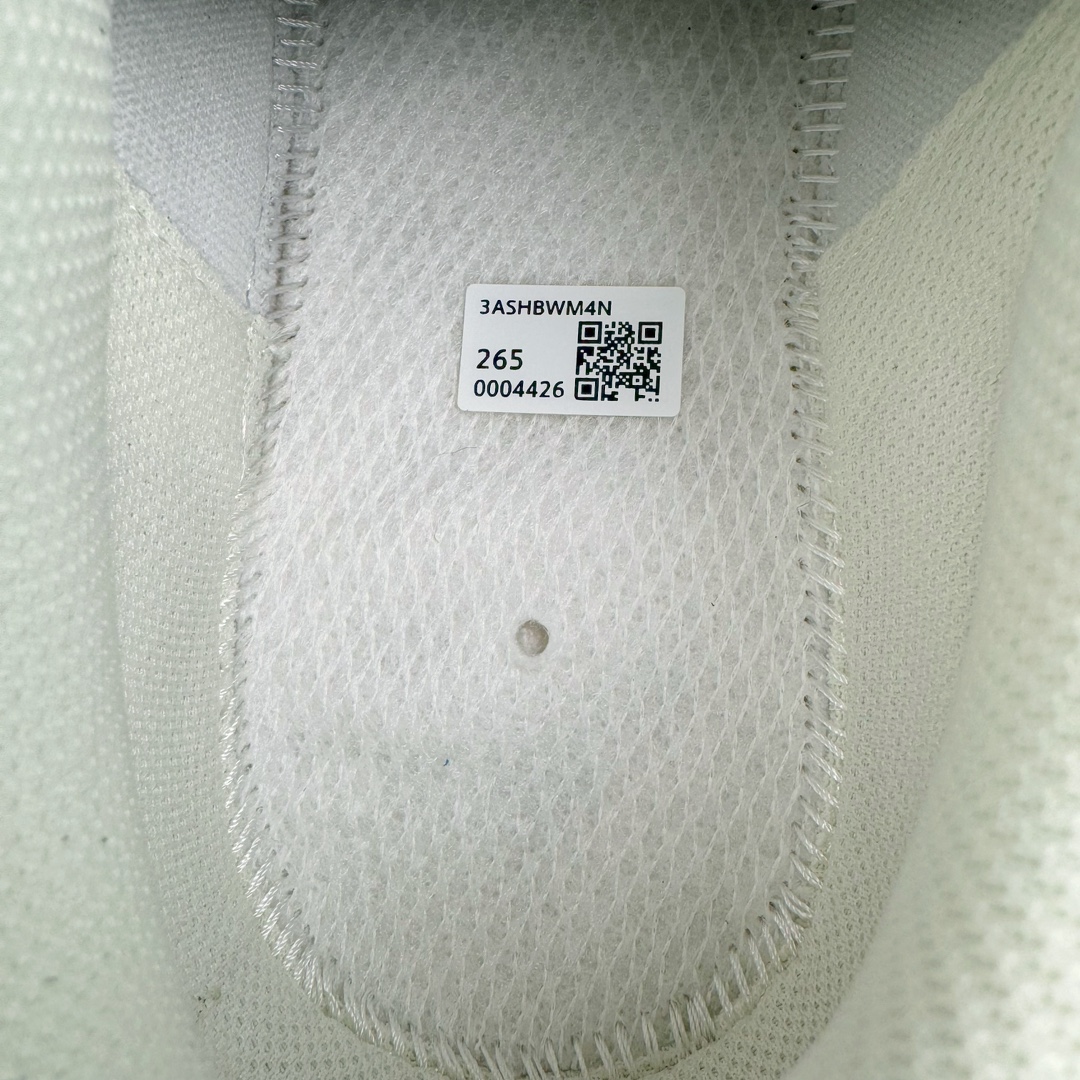 图片[10]-＃PB过验版 MLB Big Ball Chunky 复古印花老爹鞋系列低帮轻量增高厚底百搭休闲运动慢跑鞋 Korea韩国联名NY美国榄球纽约洋基队限定 目前可过轻松秒过各类鉴定 能操作的私聊 韩国代购专供 左脚内置NFC感应 区别市面贴纸假芯片 MLB专用菱形双针中底布 重点细节中底布带注胶孔 原厂NFC感应吊牌 支持鉴定 一个两位数 原盒原标 全套原楦原纸板原厂数据开发 中韩文保养标贴 绿色防霉片 平台代购专供 独家一比一RB+MD组合大底 高频后跟小人Logo精准对位立体饱满 正确网布加超迁鞋面 转印中底走线紧密 转印Logo工艺表层防刮不掉色 尺码：35 36 36.5 37.5 38 38.5 39 40 40.5 41 42 42.5 43 44 44.5 45-选品中心