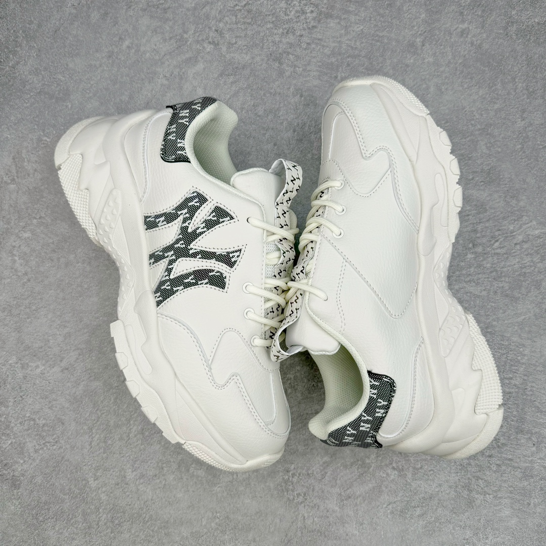 图片[3]-＃PB过验版 MLB Big Ball Chunky 复古印花老爹鞋系列低帮轻量增高厚底百搭休闲运动慢跑鞋 Korea韩国联名NY美国榄球纽约洋基队限定 目前可过轻松秒过各类鉴定 能操作的私聊 韩国代购专供 左脚内置NFC感应 区别市面贴纸假芯片 MLB专用菱形双针中底布 重点细节中底布带注胶孔 原厂NFC感应吊牌 支持鉴定 一个两位数 原盒原标 全套原楦原纸板原厂数据开发 中韩文保养标贴 绿色防霉片 平台代购专供 独家一比一RB+MD组合大底 高频后跟小人Logo精准对位立体饱满 正确网布加超迁鞋面 转印中底走线紧密 转印Logo工艺表层防刮不掉色 尺码：35 36 36.5 37.5 38 38.5 39 40 40.5 41 42 42.5 43 44 44.5 45-选品中心