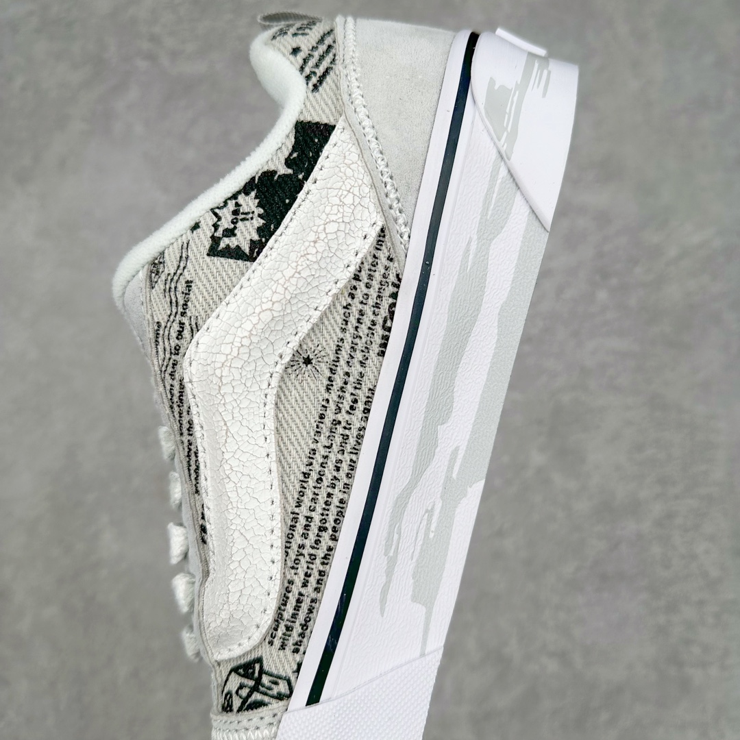 图片[7]-HIRONO x Vans Knu Skool 泡泡玛特小野联名 灰白涂鸦 此次VANS携手泡泡玛特爆款IP 太有看头了！ Vans超火的土豆鞋，复古经典，鞋头放大、包边上移加厚、鞋舌加厚。Vans Classics 经典支线土豆鞋 Knu Skool 是完美的平替版，是大众争相追捧的 “面包鞋” 尺码：35 36 36.5 37 38 38.5 39 40 40.5 41 42 42.5 43 44 45 工艺：硫化1：1（重量1：1、真标、原钢印、材质标、鞋型标、合格证）-选品中心