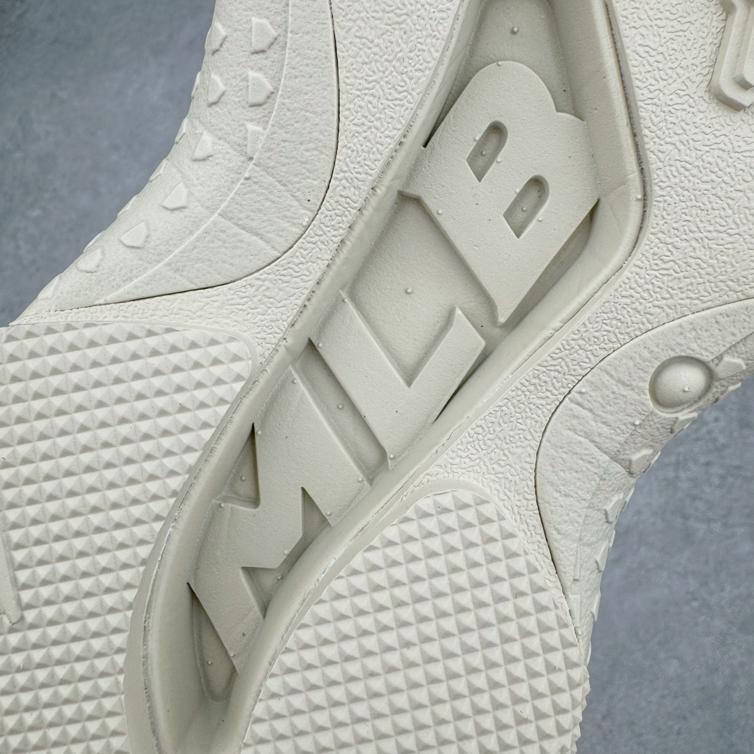 图片[18]-＃PB过验版 MLB Big Ball Chunky 复古印花老爹鞋系列低帮轻量增高厚底百搭休闲运动慢跑鞋 Korea韩国联名NY美国榄球纽约洋基队限定 目前可过轻松秒过各类鉴定 能操作的私聊 韩国代购专供 左脚内置NFC感应 区别市面贴纸假芯片 MLB专用菱形双针中底布 重点细节中底布带注胶孔 原厂NFC感应吊牌 支持鉴定 一个两位数 原盒原标 全套原楦原纸板原厂数据开发 中韩文保养标贴 绿色防霉片 平台代购专供 独家一比一RB+MD组合大底 高频后跟小人Logo精准对位立体饱满 正确网布加超迁鞋面 转印中底走线紧密 转印Logo工艺表层防刮不掉色 尺码：35 36 36.5 37.5 38 38.5 39 40 40.5 41 42 42.5 43 44 44.5 45-选品中心