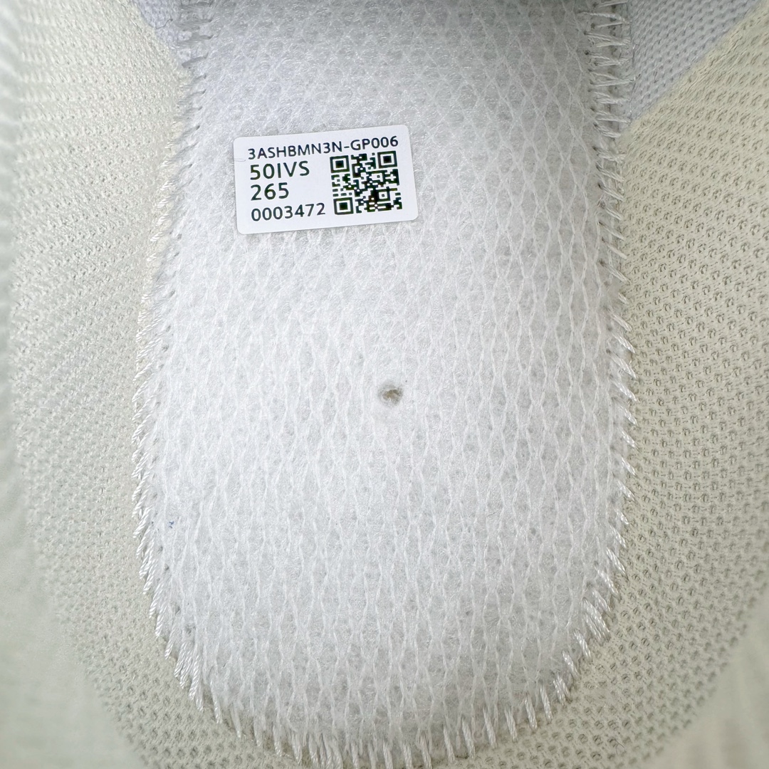 图片[10]-＃PB过验版 MLB Big Ball Chunky 复古印花老爹鞋系列低帮轻量增高厚底百搭休闲运动慢跑鞋 Korea韩国联名NY美国榄球纽约洋基队限定 目前可过轻松秒过各类鉴定 能操作的私聊 韩国代购专供 左脚内置NFC感应 区别市面贴纸假芯片 MLB专用菱形双针中底布 重点细节中底布带注胶孔 原厂NFC感应吊牌 支持鉴定 一个两位数 原盒原标 全套原楦原纸板原厂数据开发 中韩文保养标贴 绿色防霉片 平台代购专供 独家一比一RB+MD组合大底 高频后跟小人Logo精准对位立体饱满 正确网布加超迁鞋面 转印中底走线紧密 转印Logo工艺表层防刮不掉色 尺码：35 36 36.5 37.5 38 38.5 39 40 40.5 41 42 42.5 43 44 44.5 45-选品中心