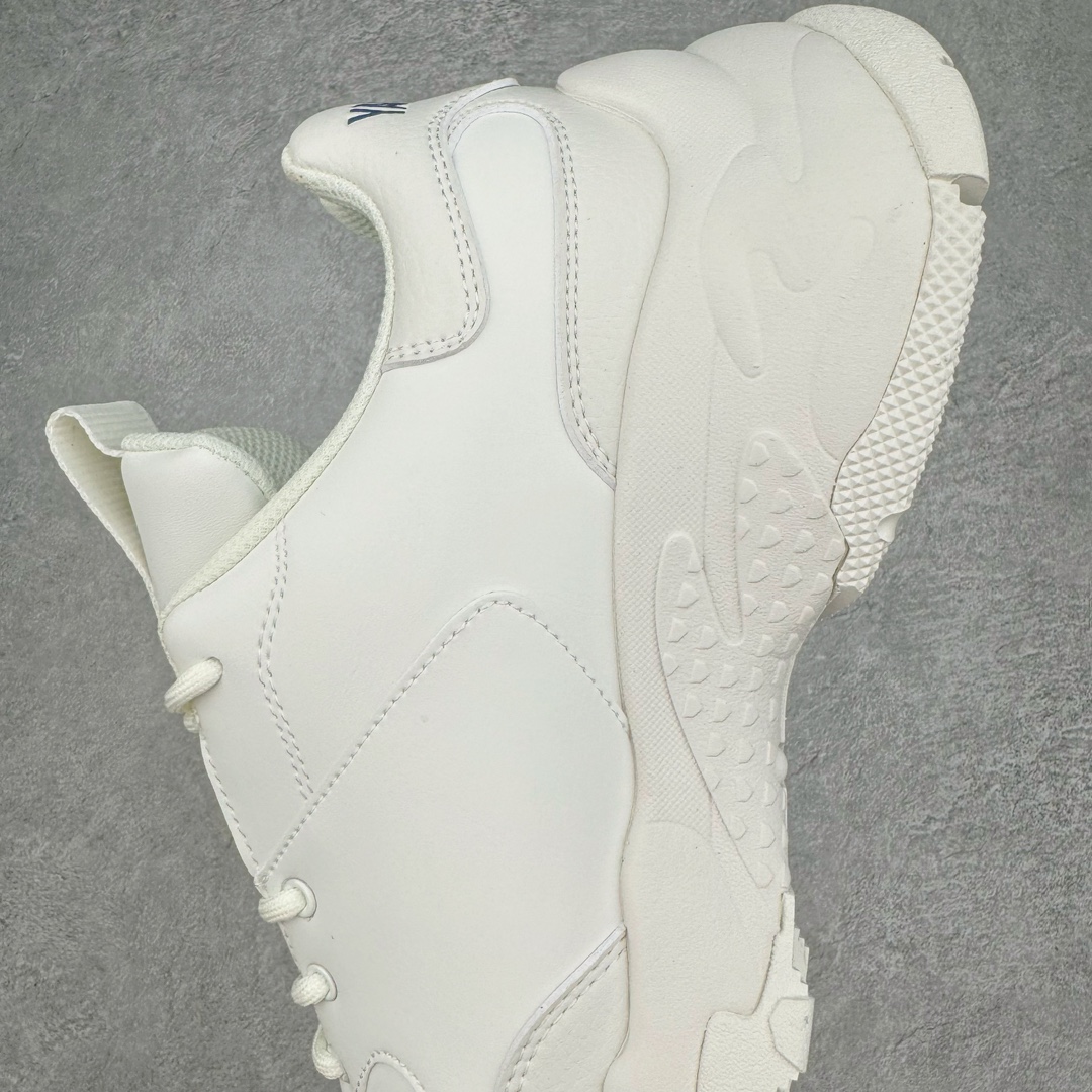 图片[7]-＃PB过验版 MLB Big Ball Chunky 复古印花老爹鞋系列低帮轻量增高厚底百搭休闲运动慢跑鞋 Korea韩国联名NY美国榄球纽约洋基队限定 目前可过轻松秒过各类鉴定 能操作的私聊 韩国代购专供 左脚内置NFC感应 区别市面贴纸假芯片 MLB专用菱形双针中底布 重点细节中底布带注胶孔 原厂NFC感应吊牌 支持鉴定 一个两位数 原盒原标 全套原楦原纸板原厂数据开发 中韩文保养标贴 绿色防霉片 平台代购专供 独家一比一RB+MD组合大底 高频后跟小人Logo精准对位立体饱满 正确网布加超迁鞋面 转印中底走线紧密 转印Logo工艺表层防刮不掉色 尺码：35 36 36.5 37.5 38 38.5 39 40 40.5 41 42 42.5 43 44 44.5 45-选品中心