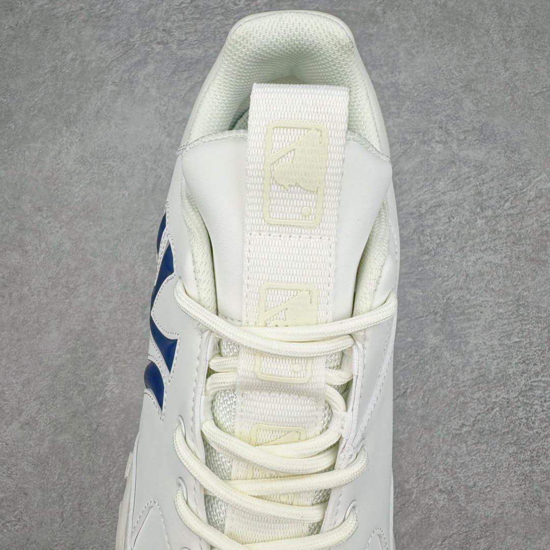 图片[5]-＃PB过验版 MLB Big Ball Chunky 复古印花老爹鞋系列低帮轻量增高厚底百搭休闲运动慢跑鞋 Korea韩国联名NY美国榄球纽约洋基队限定 目前可过轻松秒过各类鉴定 能操作的私聊 韩国代购专供 左脚内置NFC感应 区别市面贴纸假芯片 MLB专用菱形双针中底布 重点细节中底布带注胶孔 原厂NFC感应吊牌 支持鉴定 一个两位数 原盒原标 全套原楦原纸板原厂数据开发 中韩文保养标贴 绿色防霉片 平台代购专供 独家一比一RB+MD组合大底 高频后跟小人Logo精准对位立体饱满 正确网布加超迁鞋面 转印中底走线紧密 转印Logo工艺表层防刮不掉色 尺码：35 36 36.5 37.5 38 38.5 39 40 40.5 41 42 42.5 43 44 44.5 45-选品中心