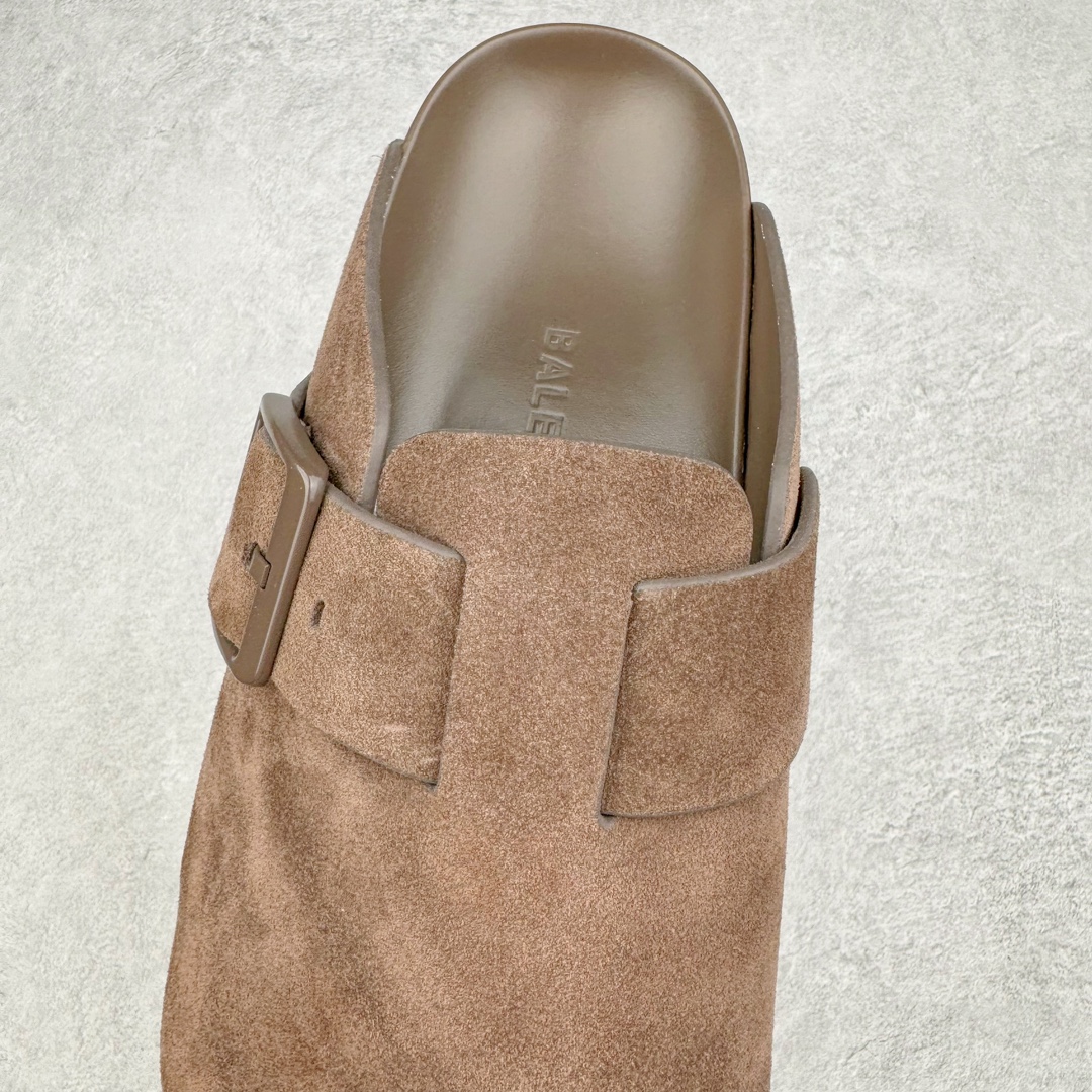 图片[5]-＃GD广顶 BALENCIAGA Sunday Mules 巴黎世家包头五指鞋 灵感正是源自于勃肯最具标志性的鞋款 Boston 无论是圆润的包头设计 还是脚背的搭扣 这些标志性元素均得以保留 只是鞋头被魔改为 BALENCIAGA 近两年颇具辨识度的五指轮廓 极具致敬玩味 或许是因为外观与原版过于相似 再加上 BALENCIAGA 的独特审美风格加持 Sunday Mule 无疑是将勃肯鞋的热度提升了一个层次 尺码：35 36 37 38 39 40 41 42 43 44 45-选品中心