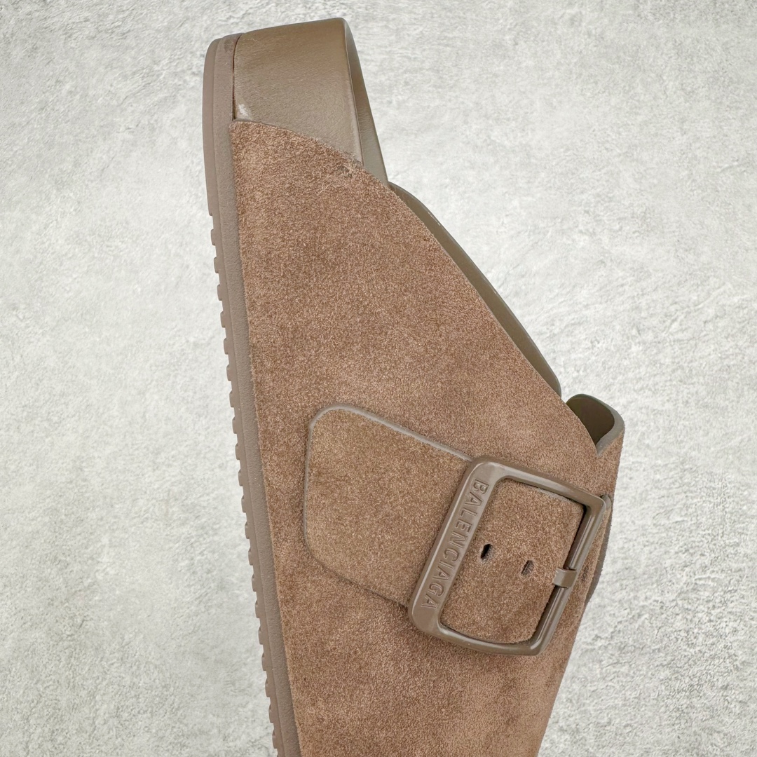 图片[6]-＃GD广顶 BALENCIAGA Sunday Mules 巴黎世家包头五指鞋 灵感正是源自于勃肯最具标志性的鞋款 Boston 无论是圆润的包头设计 还是脚背的搭扣 这些标志性元素均得以保留 只是鞋头被魔改为 BALENCIAGA 近两年颇具辨识度的五指轮廓 极具致敬玩味 或许是因为外观与原版过于相似 再加上 BALENCIAGA 的独特审美风格加持 Sunday Mule 无疑是将勃肯鞋的热度提升了一个层次 尺码：35 36 37 38 39 40 41 42 43 44 45-选品中心