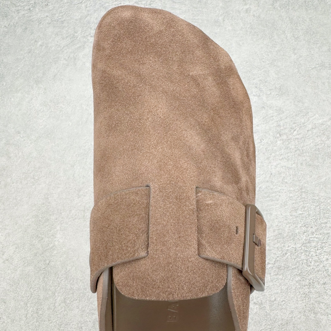 图片[4]-＃GD广顶 BALENCIAGA Sunday Mules 巴黎世家包头五指鞋 灵感正是源自于勃肯最具标志性的鞋款 Boston 无论是圆润的包头设计 还是脚背的搭扣 这些标志性元素均得以保留 只是鞋头被魔改为 BALENCIAGA 近两年颇具辨识度的五指轮廓 极具致敬玩味 或许是因为外观与原版过于相似 再加上 BALENCIAGA 的独特审美风格加持 Sunday Mule 无疑是将勃肯鞋的热度提升了一个层次 尺码：35 36 37 38 39 40 41 42 43 44 45-选品中心