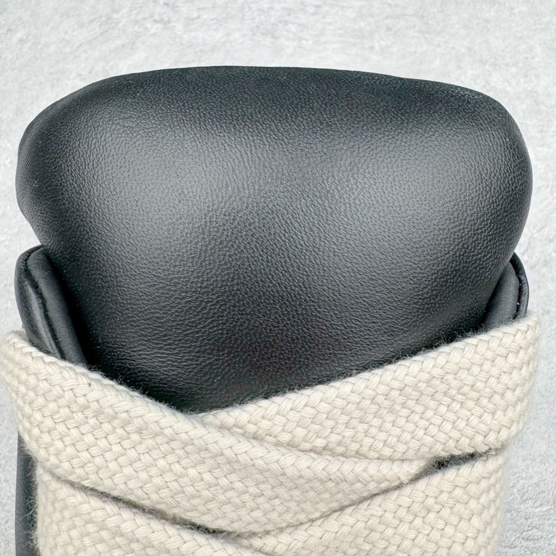 图片[11]-＃GD广顶 Rick Owens FW23 LUXOR 瑞克·欧文斯低帮皮面时尚运动板鞋面包鞋 黑白 二级市场已经7K以上 平台客户随意卖四位数 RO广东原厂出品 纯原天花板 原版一比一复刻 冲正绝不翻车 还原度达到百分之98以上 原楦开发纸版版型 ZP拆解原版1：1复模裁片纸版 力求做到0错位 这样才能达到和zp一致的鞋型味道 采用进口cnc数控机床开发对版独家tpu奶香大底 区别于市场所有版本 zp同源定制尼龙布 达到和zp一致手感 原厂进口细纹布 万邦订购原厂高弹粉红色海绵 内里搭配软质细腻羊皮 TPU高密度大底 软硬度透光度高已经测试和原版一致 尺码：39 40 41 42 43 44 45 46-选品中心