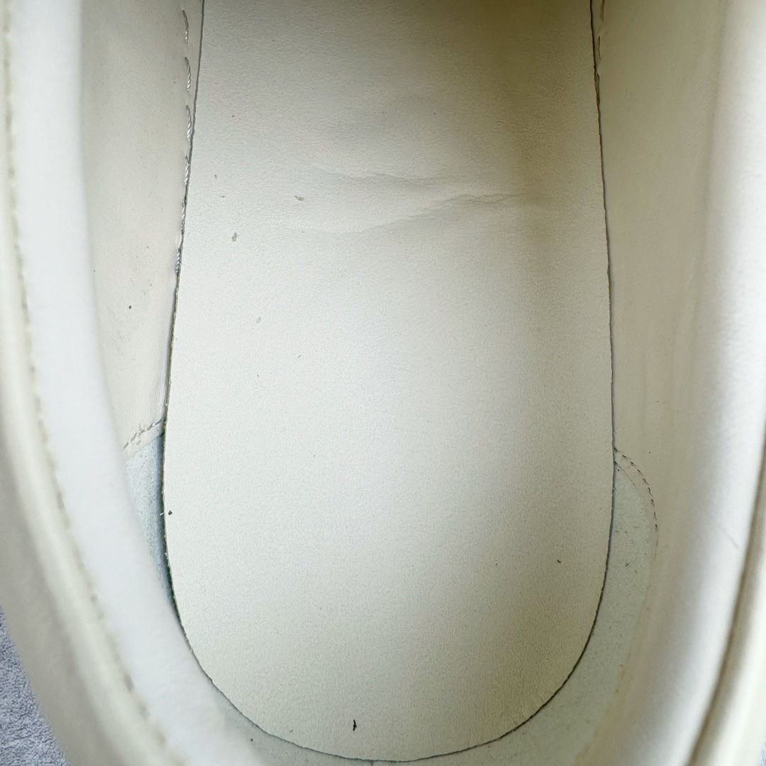 图片[10]-＃GD广顶 Rick Owens Edfu 瑞克·欧文斯低帮皮面时尚运动板鞋 奶白 二级市场已经7K以上 平台客户随意卖四位数 RO广东原厂出品 纯原天花板 原版一比一复刻 冲正绝不翻车 还原度达到百分之98以上 原楦开发纸版版型 ZP拆解原版1：1复模裁片纸版 力求做到0错位 这样才能达到和zp一致的鞋型味道 采用进口cnc数控机床开发对版独家tpu奶香大底 区别于市场所有版本 zp同源全头层粒面小牛皮 达到和zp一致手感 原厂进口细纹布 万邦订购原厂高弹粉红色海绵 内里搭配软质细腻羊皮 TPU高密度大底 软硬度透光度高已经测试和原版一致 尺码：39 40 41 42 43 44 45 46-选品中心