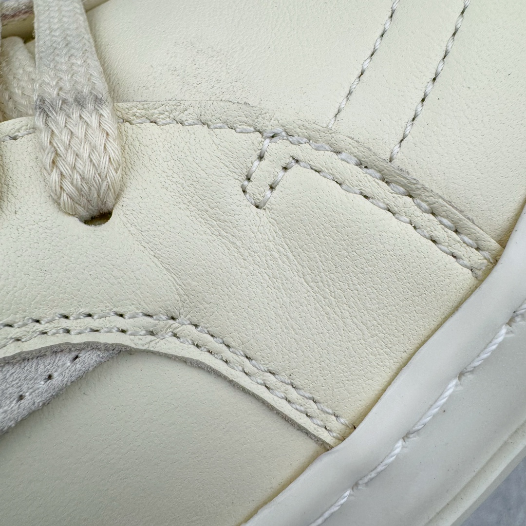 图片[20]-＃GD广顶 Rick Owens Edfu 瑞克·欧文斯低帮皮面时尚运动板鞋 奶白 二级市场已经7K以上 平台客户随意卖四位数 RO广东原厂出品 纯原天花板 原版一比一复刻 冲正绝不翻车 还原度达到百分之98以上 原楦开发纸版版型 ZP拆解原版1：1复模裁片纸版 力求做到0错位 这样才能达到和zp一致的鞋型味道 采用进口cnc数控机床开发对版独家tpu奶香大底 区别于市场所有版本 zp同源全头层粒面小牛皮 达到和zp一致手感 原厂进口细纹布 万邦订购原厂高弹粉红色海绵 内里搭配软质细腻羊皮 TPU高密度大底 软硬度透光度高已经测试和原版一致 尺码：39 40 41 42 43 44 45 46-选品中心