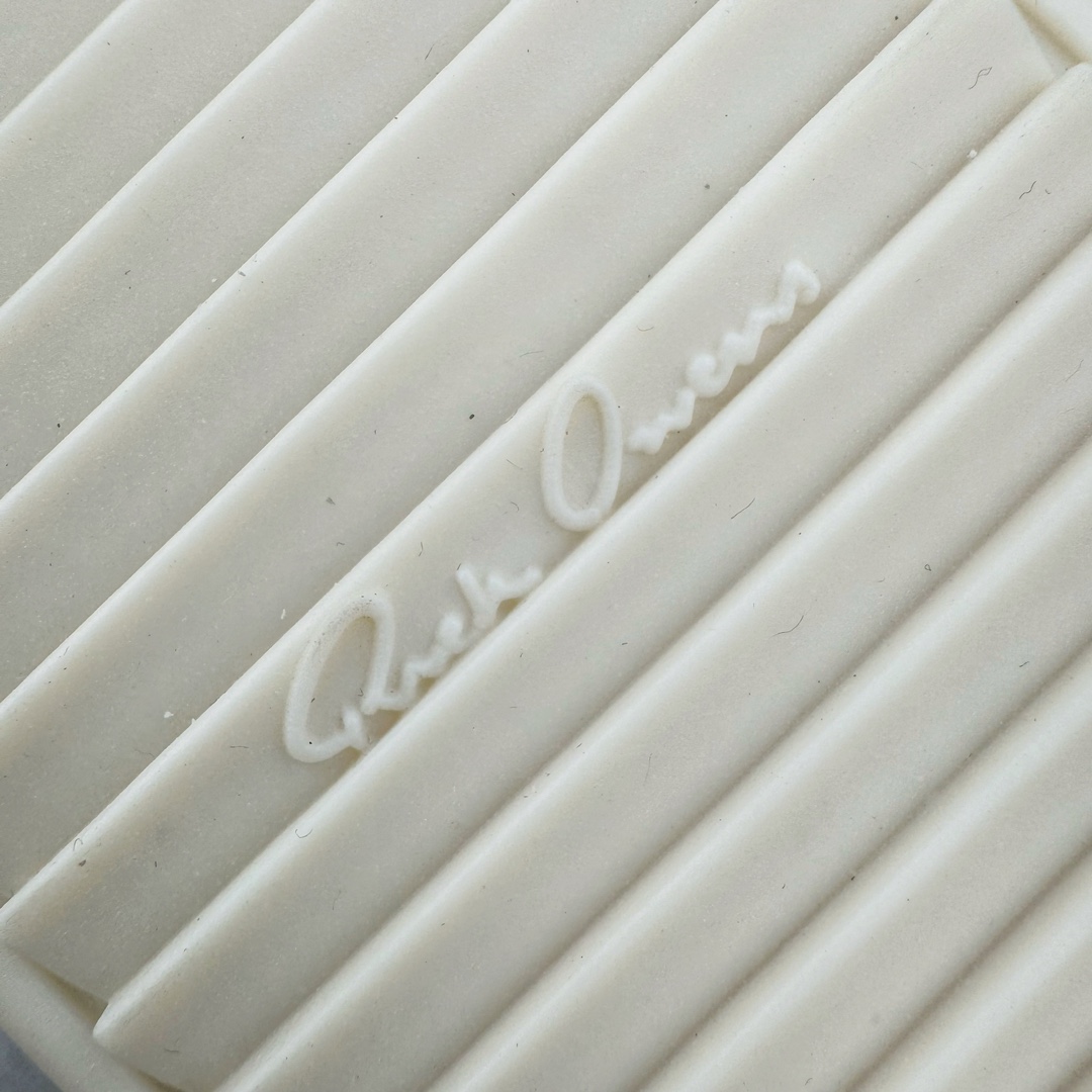 图片[12]-＃GD广顶 Rick Owens Edfu 瑞克·欧文斯低帮皮面时尚运动板鞋 二级市场已经7K以上 平台客户随意卖四位数 RO广东原厂出品 纯原天花板 原版一比一复刻 冲正绝不翻车 还原度达到百分之98以上 原楦开发纸版版型 ZP拆解原版1：1复模裁片纸版 力求做到0错位 这样才能达到和zp一致的鞋型味道 采用进口cnc数控机床开发对版独家tpu奶香大底 区别于市场所有版本 zp同源全头层粒面小牛皮 达到和zp一致手感 原厂进口细纹布 万邦订购原厂高弹粉红色海绵 内里搭配软质细腻羊皮 TPU高密度大底 软硬度透光度高已经测试和原版一致 尺码：39 40 41 42 43 44 45 46-选品中心