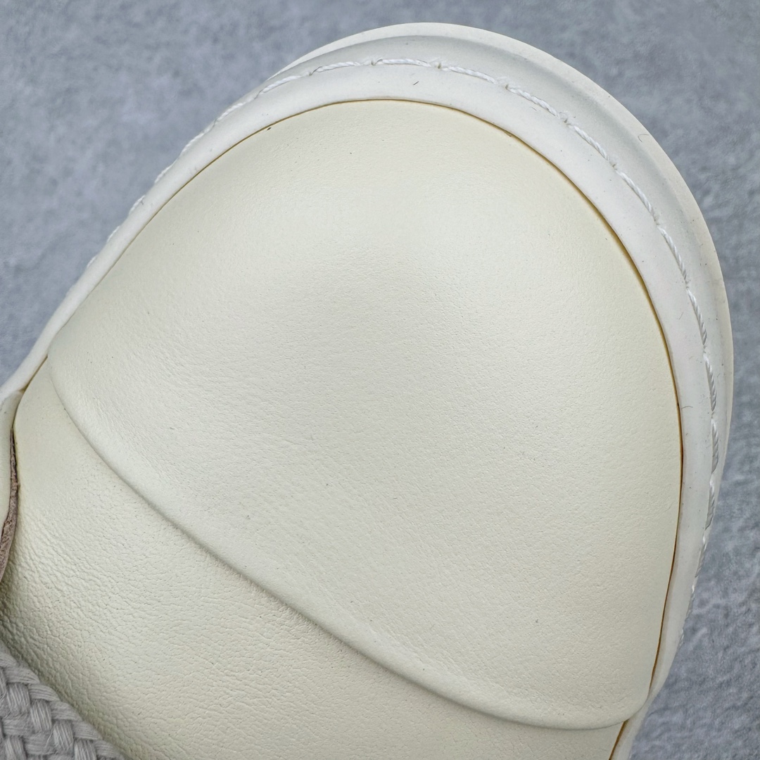 图片[19]-＃GD广顶 Rick Owens Drkshdw 瑞克·欧文斯低帮皮面时尚运动板鞋 奶白 二级市场已经7K以上 平台客户随意卖四位数 RO广东原厂出品 纯原天花板 原版一比一复刻 冲正绝不翻车 还原度达到百分之98以上 原楦开发纸版版型 ZP拆解原版1：1复模裁片纸版 力求做到0错位 这样才能达到和zp一致的鞋型味道 采用进口cnc数控机床开发对版独家tpu奶香大底 区别于市场所有版本 zp同源全头层粒面小牛皮 达到和zp一致手感 原厂进口细纹布 万邦订购原厂高弹粉红色海绵 内里搭配软质细腻羊皮 TPU高密度大底 软硬度透光度高已经测试和原版一致 尺码：39 40 41 42 43 44 45 46-选品中心